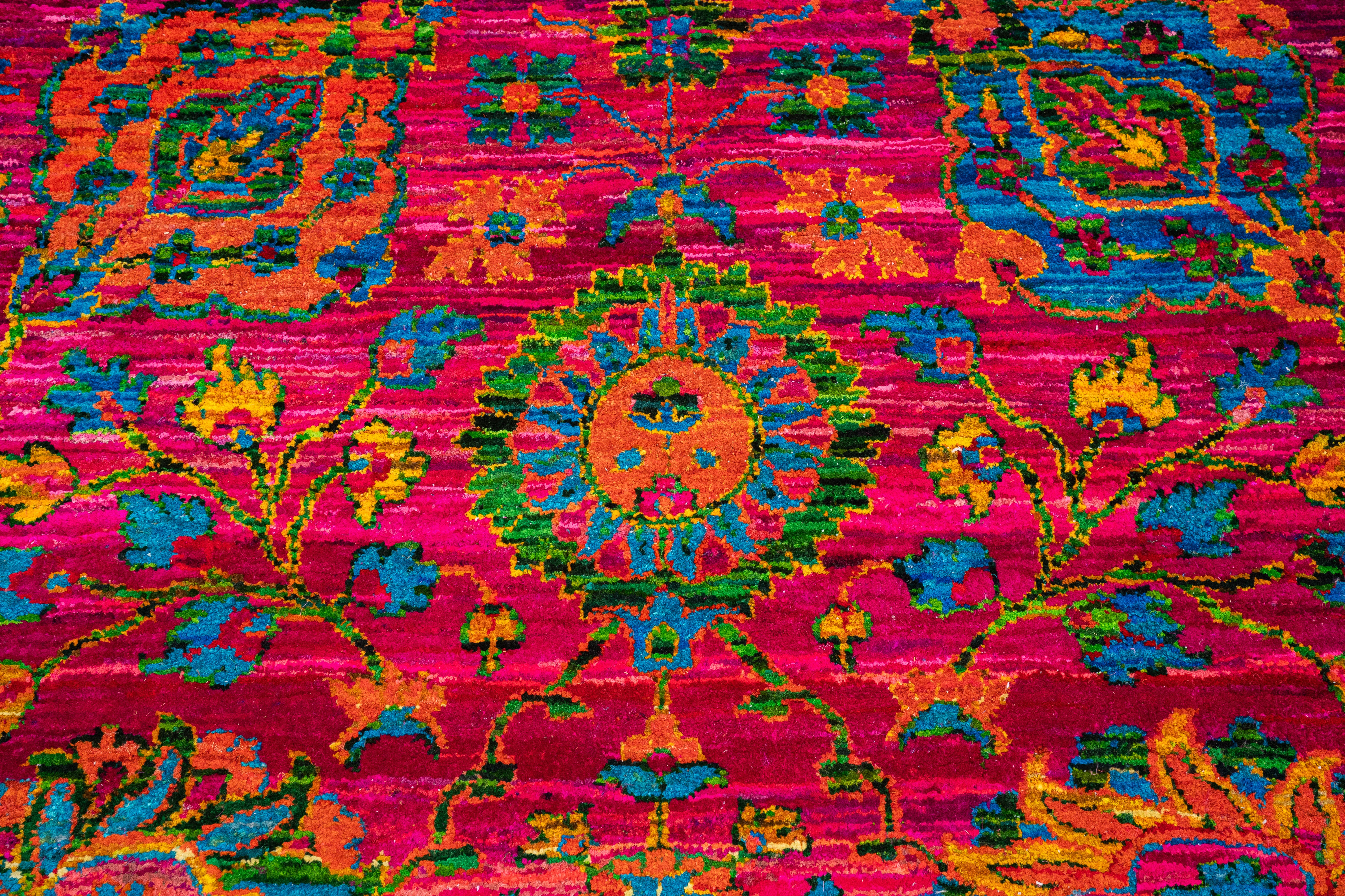 Handknotted Carpet DIA- 127 PHOOLMANDI, MULTI COLOR