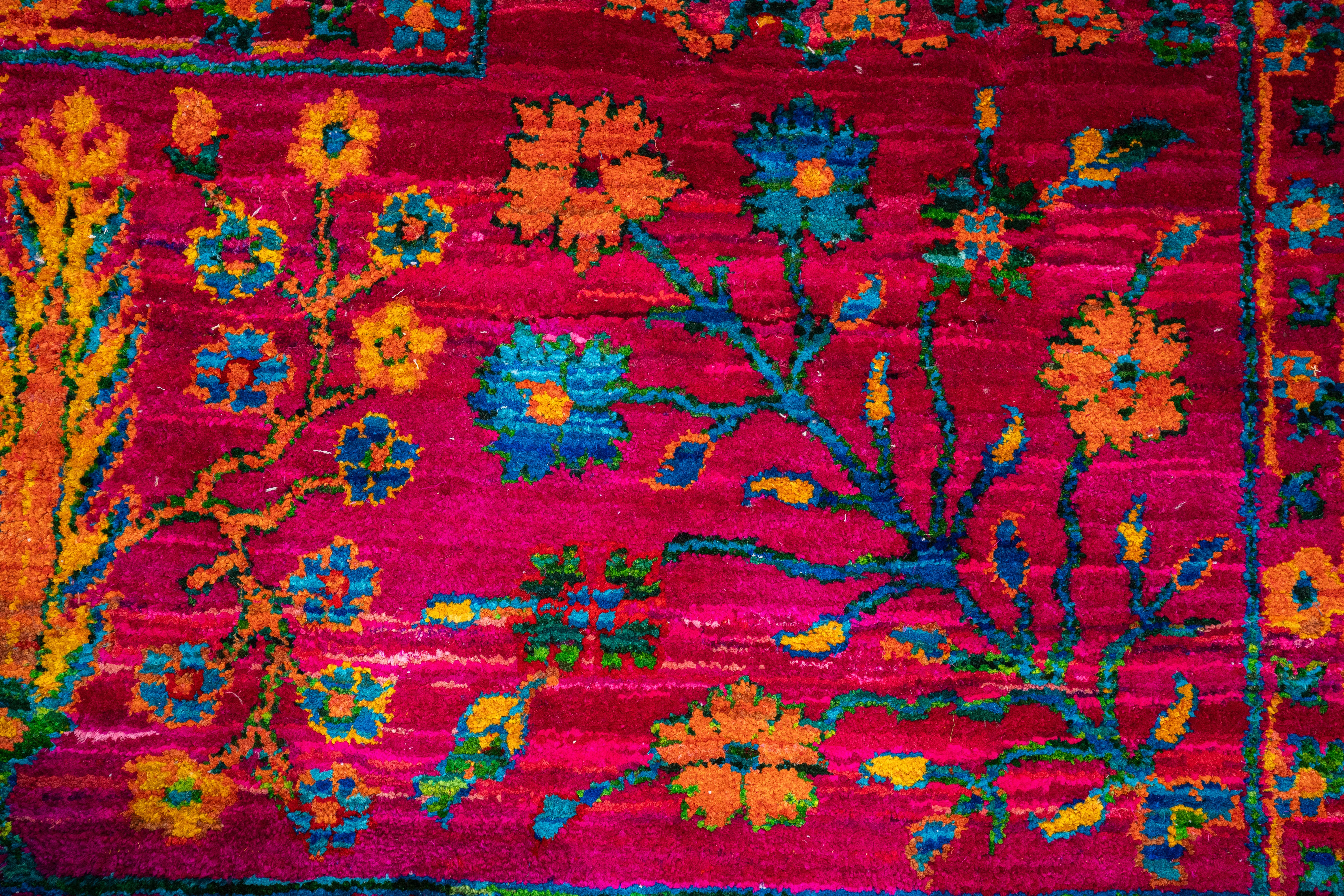 Handknotted Carpet DIA- 127 PHOOLMANDI, MULTI COLOR