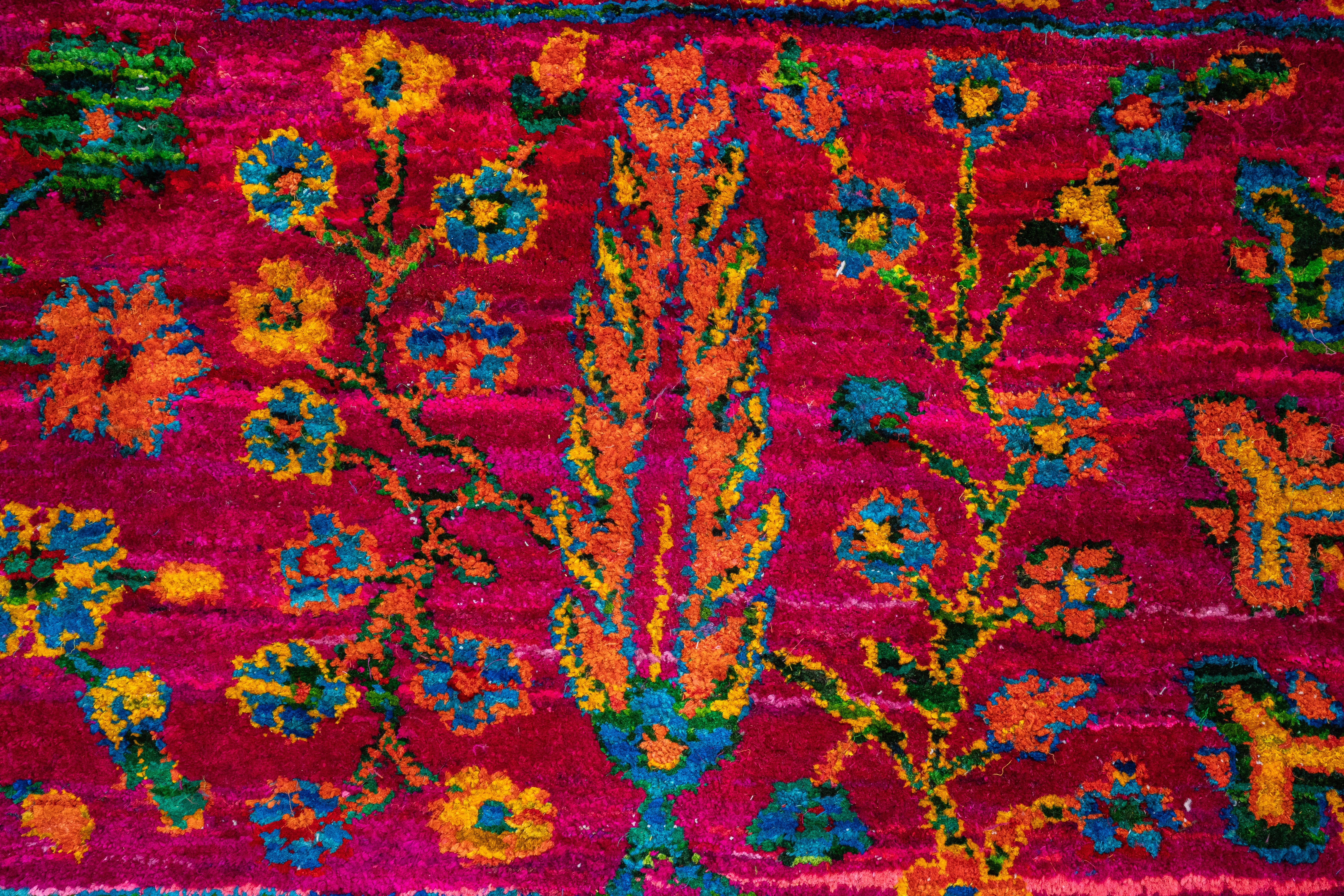 Handknotted Carpet DIA- 127 PHOOLMANDI, MULTI COLOR