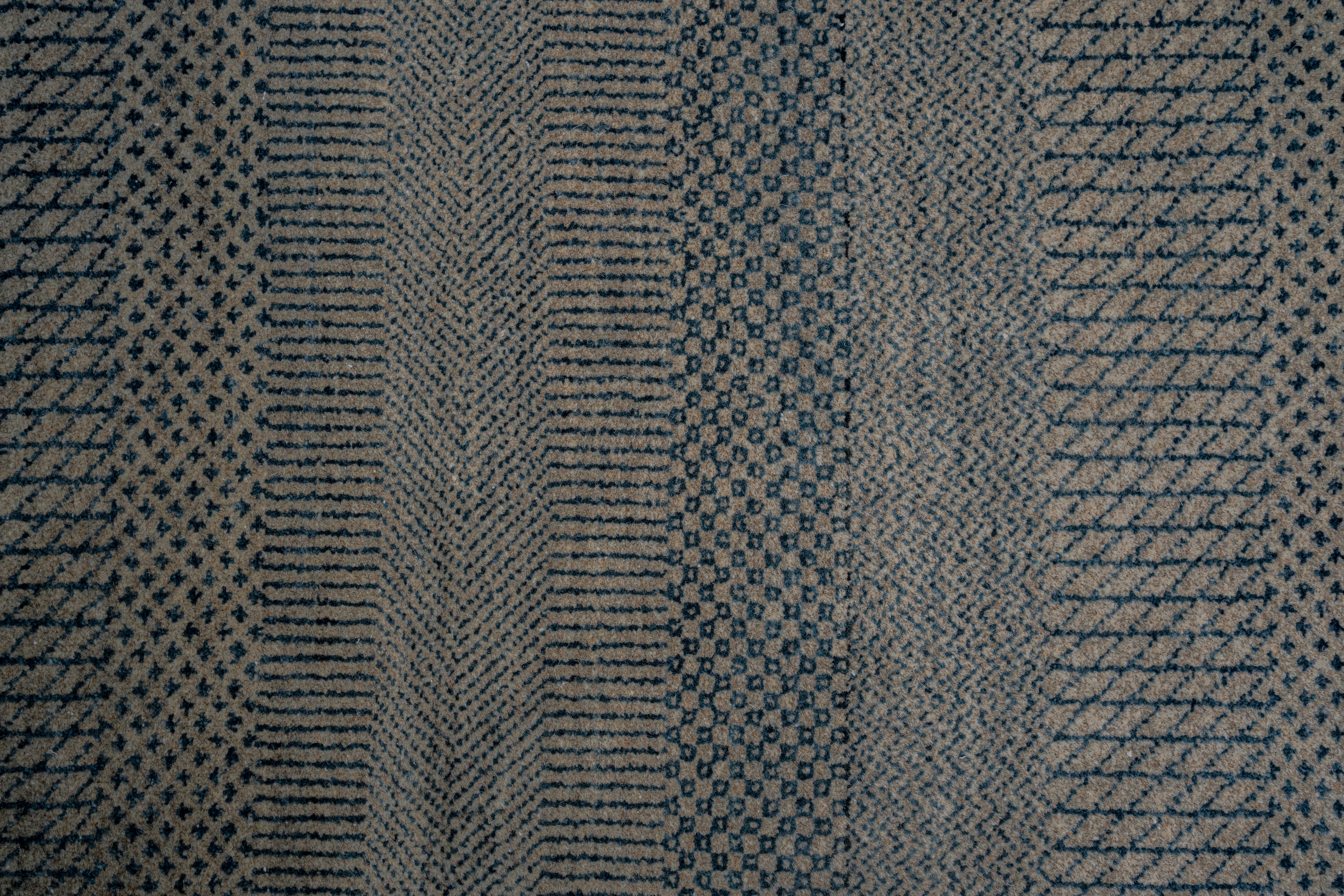 Handknotted Carpet DIA- 1104 MCN