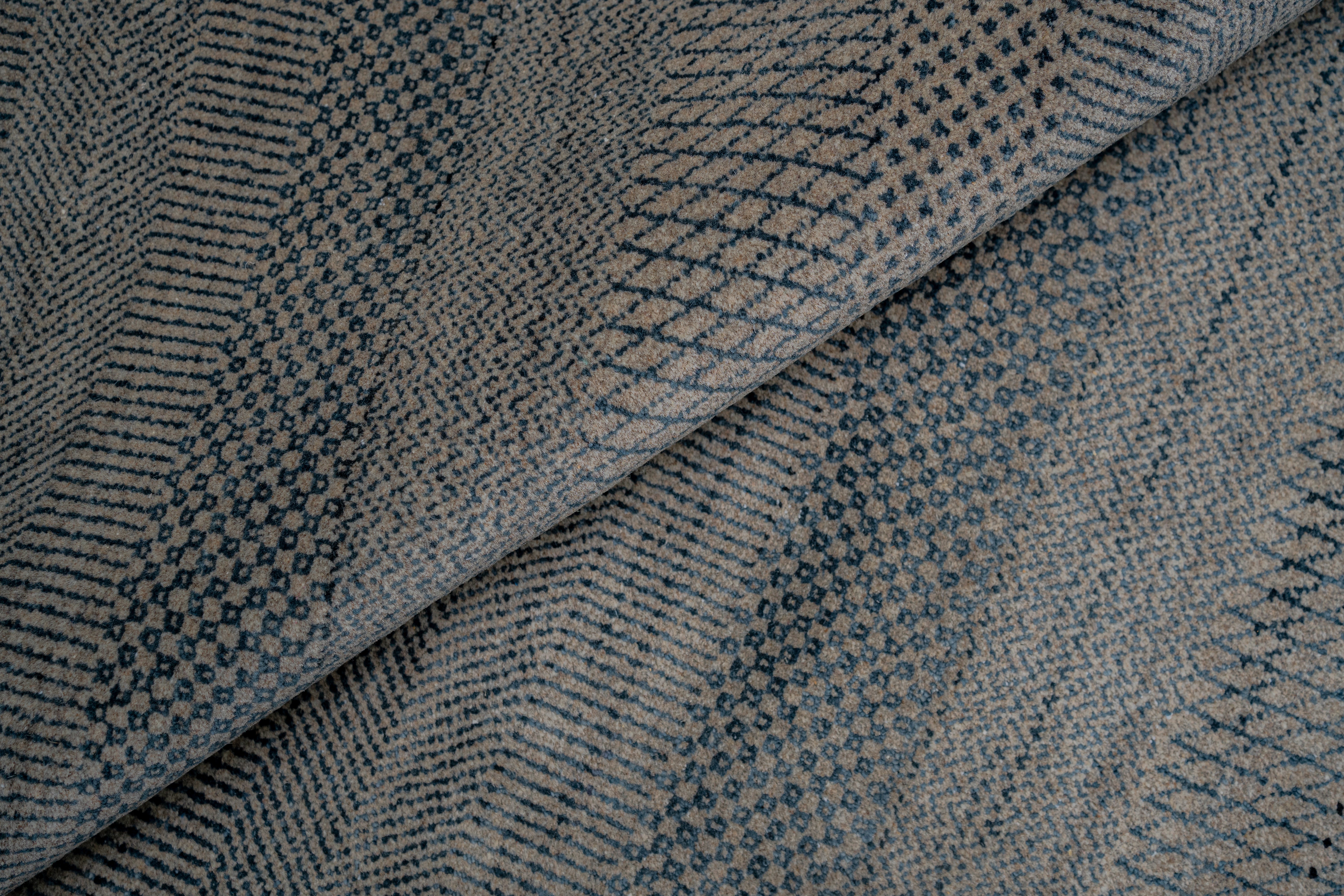 Handknotted Carpet DIA- 1104 MCN