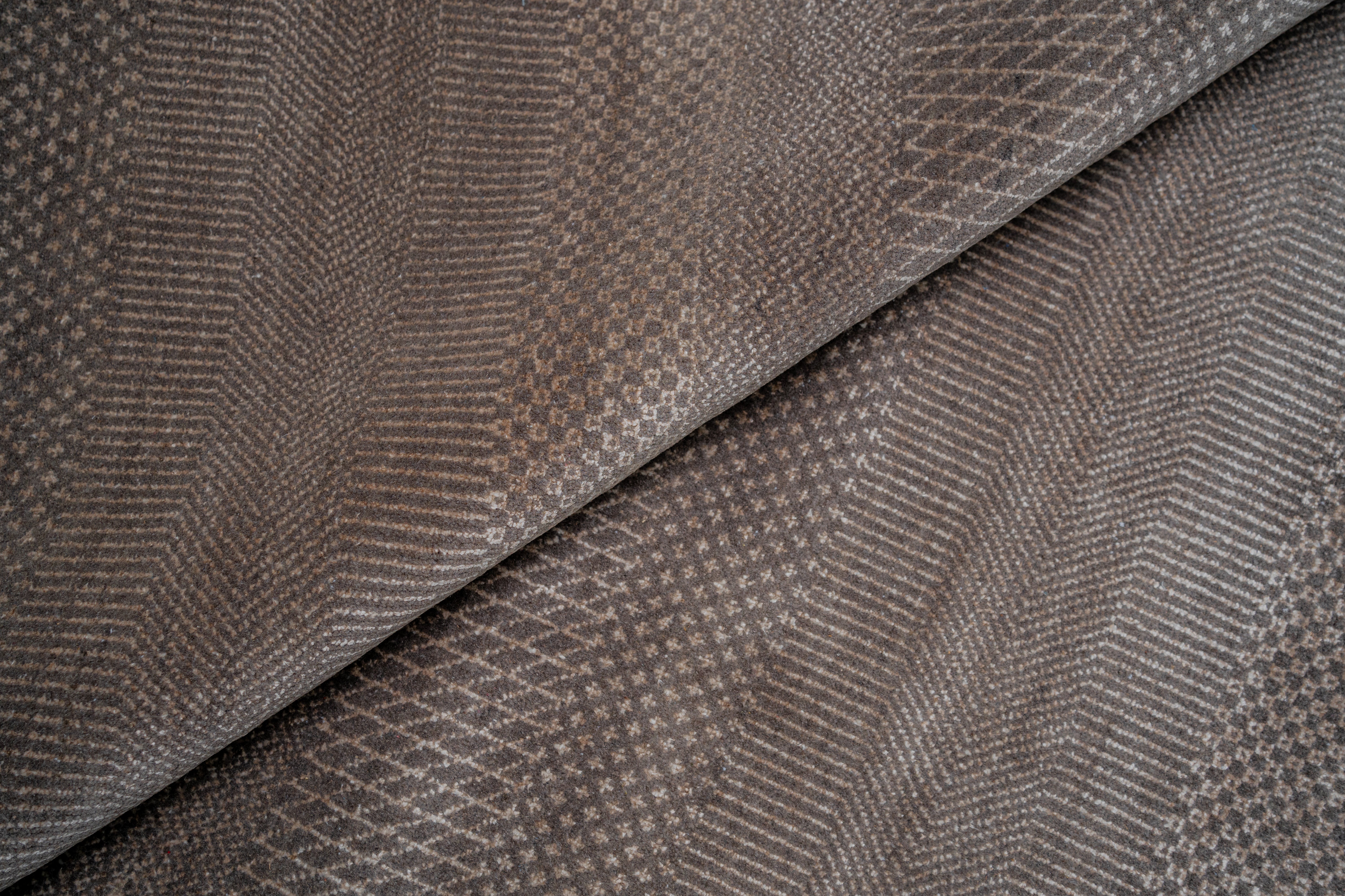 Handknotted Carpet DIA- 1421 MCN