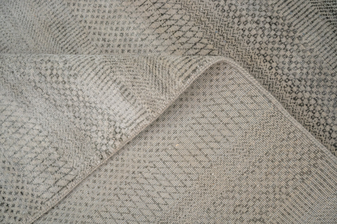 Handknotted Carpet DIA- 1325 MCN, Spanish Gray & Black Olive