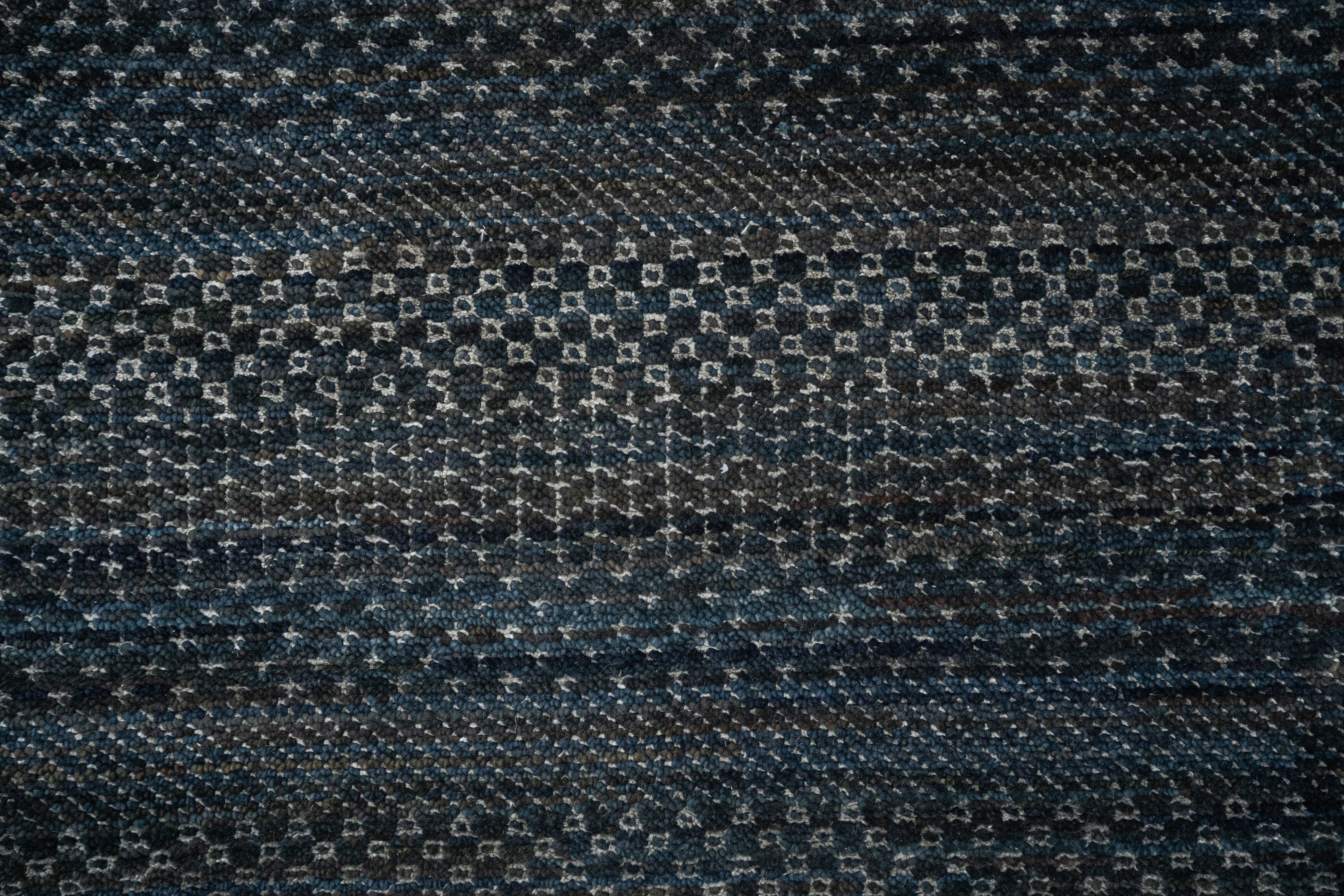 Handknotted Carpet, DIA: 1454 MCN, D.BLUE & SILVER