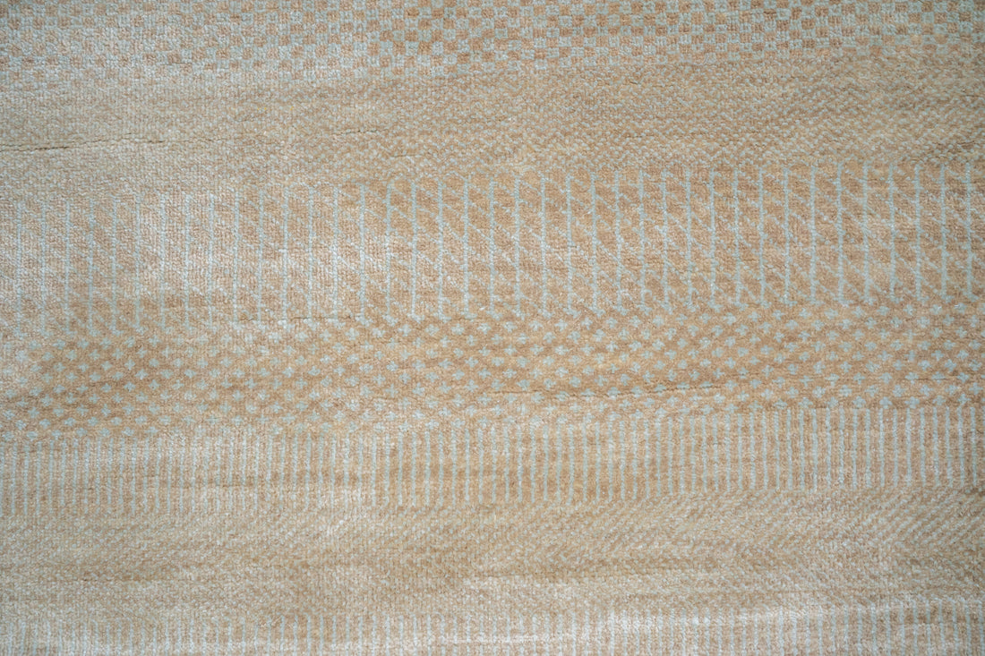 Handknotted Carpet DIA- 15 MCN, Khaki & Silver Sand