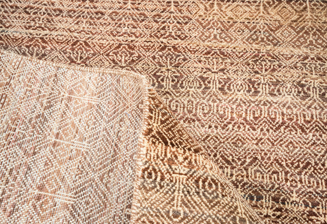 Handknotted Carpet DIA- 1547 MCD,  Natural & Brown