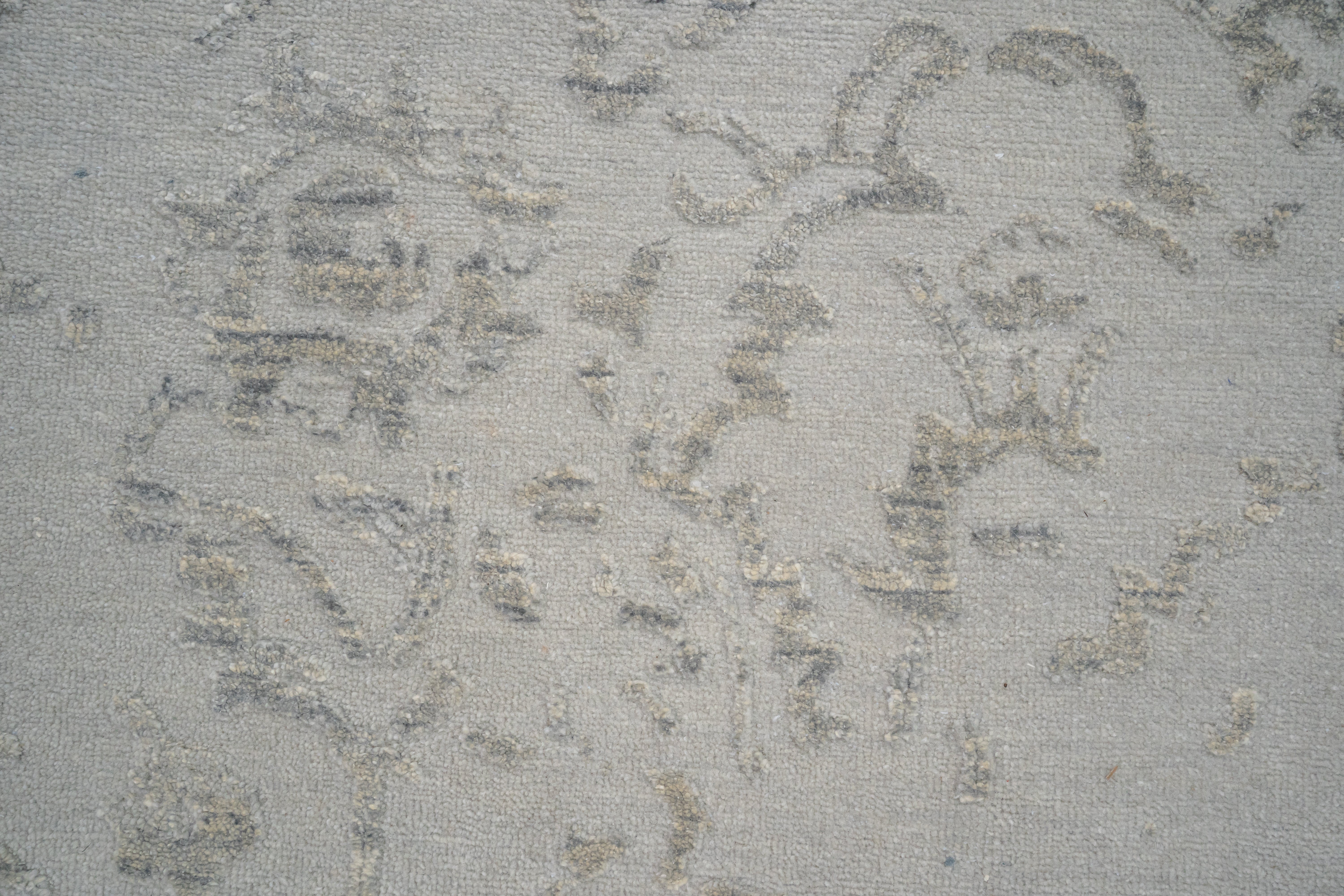 Handknotted Rug  DIA- 155 M-28 Argent & Titanium