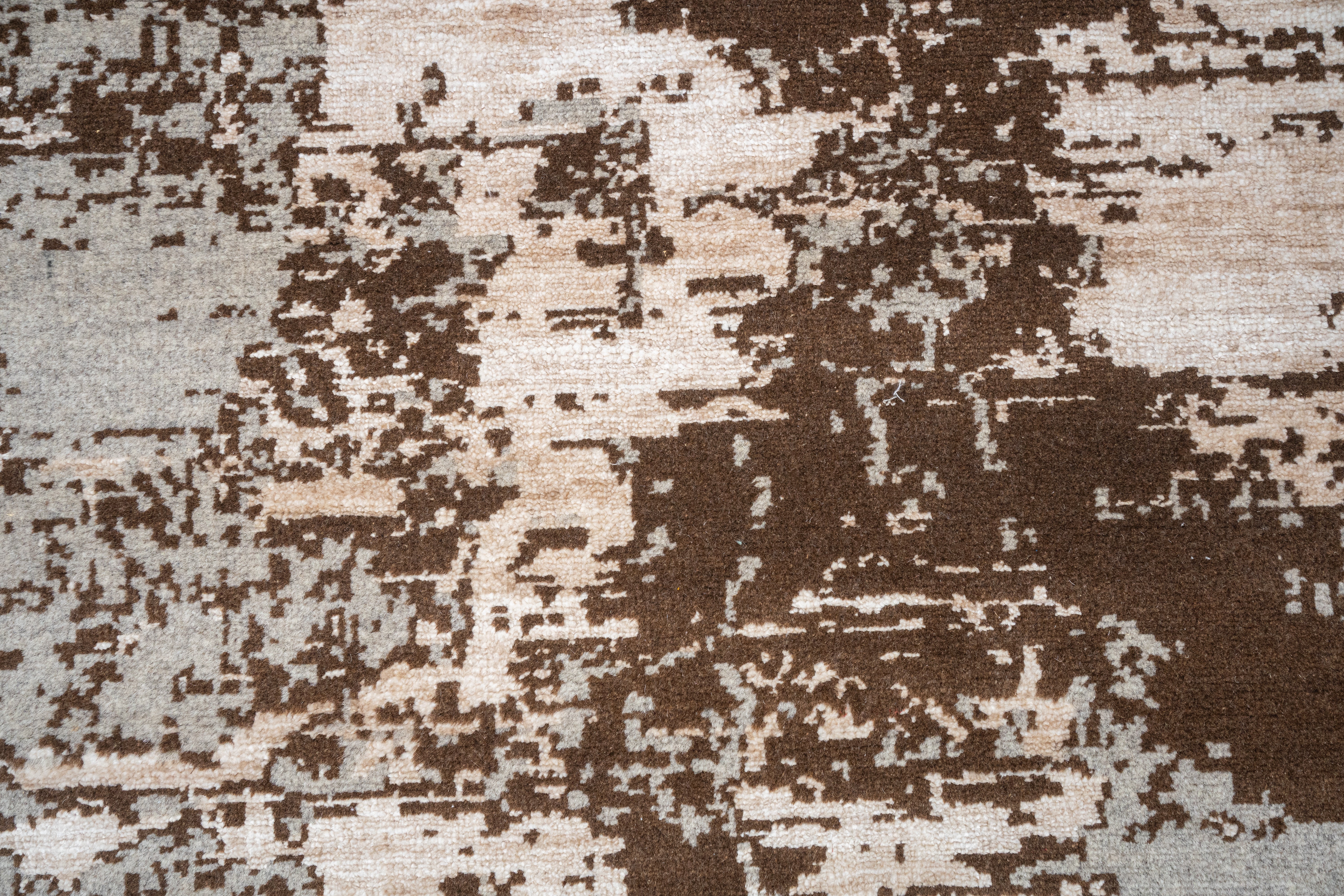 Abstract Design  Handknotted Carpet DIA- 1551 GALAXY 25, Pastel Gray, Coffee & Pale Silver