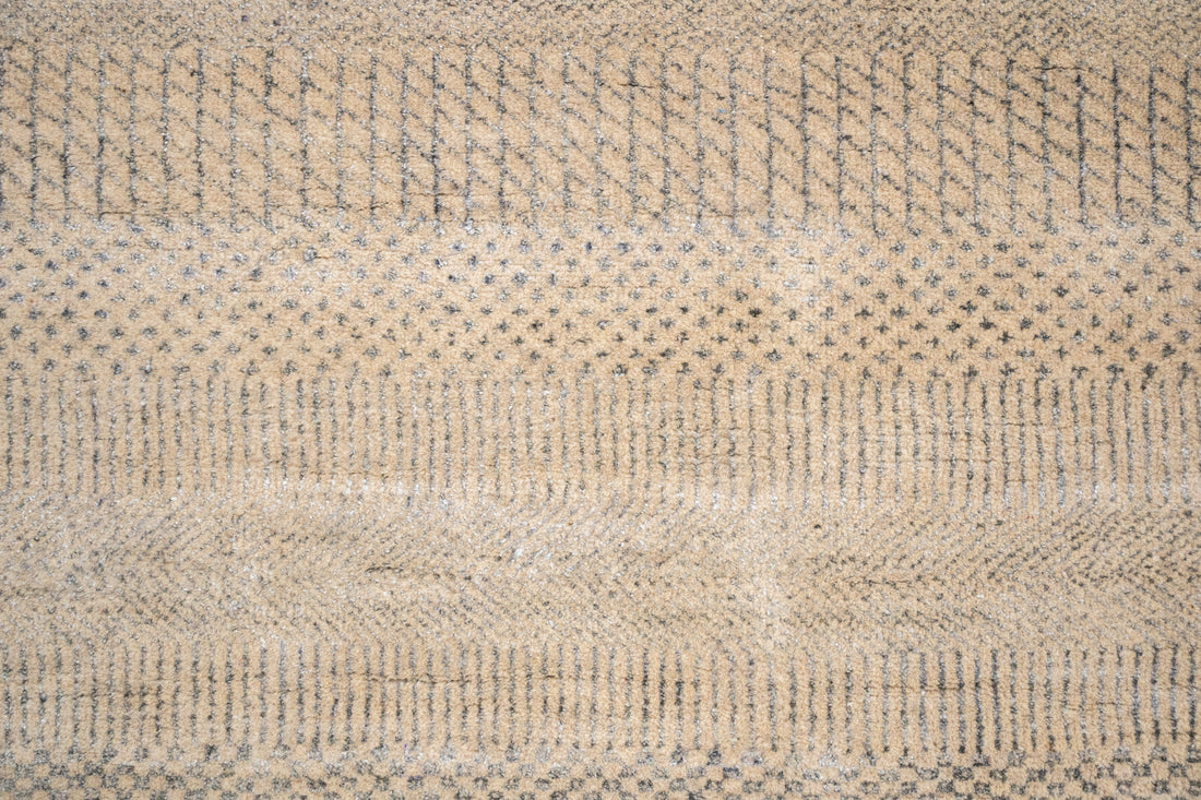 Handknotted Carpet DIA- 158 MCN,  Natural & Gray
