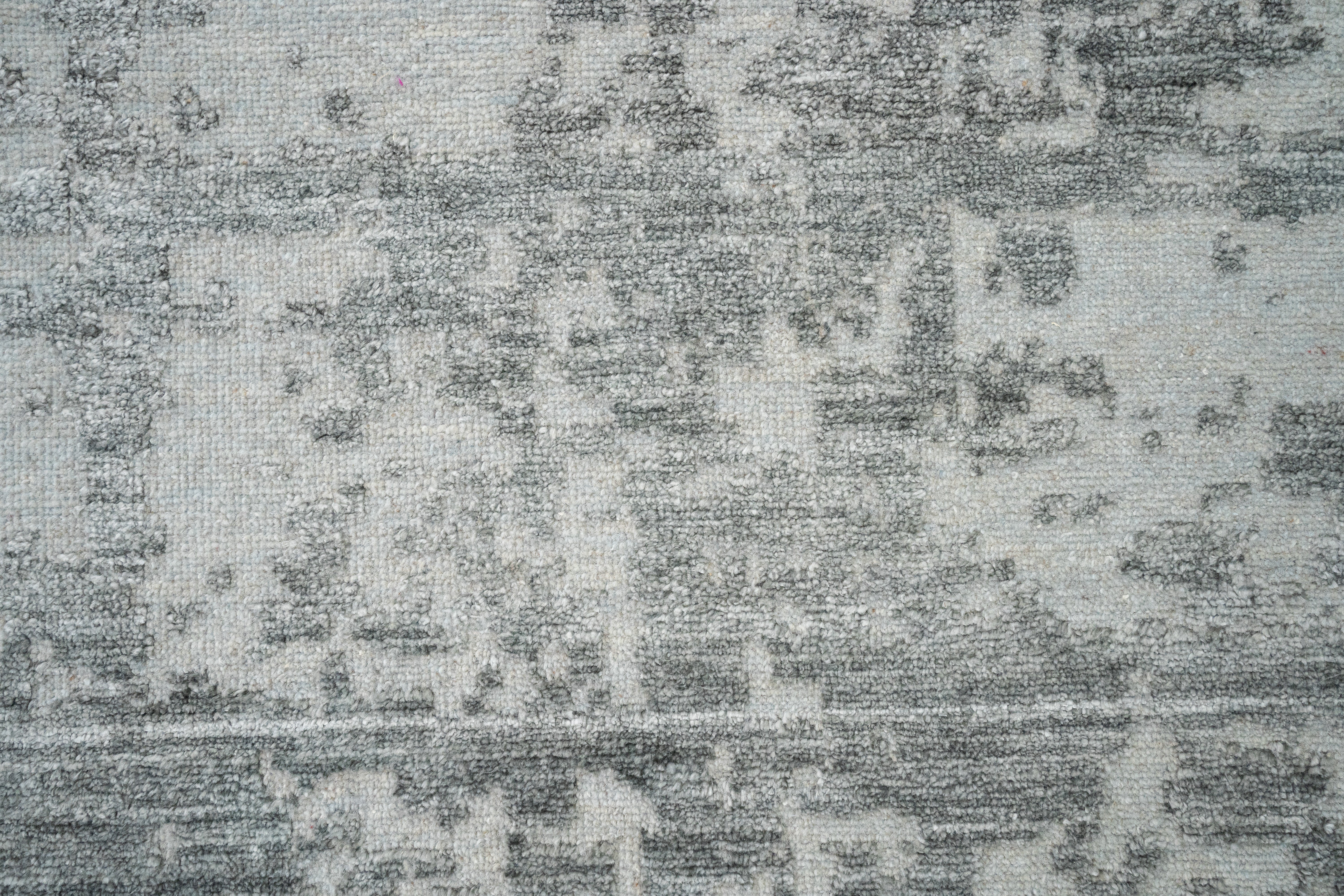 Handknotted Carpet, DIA- 159 CHECK, Silver Sand & Granite Gray