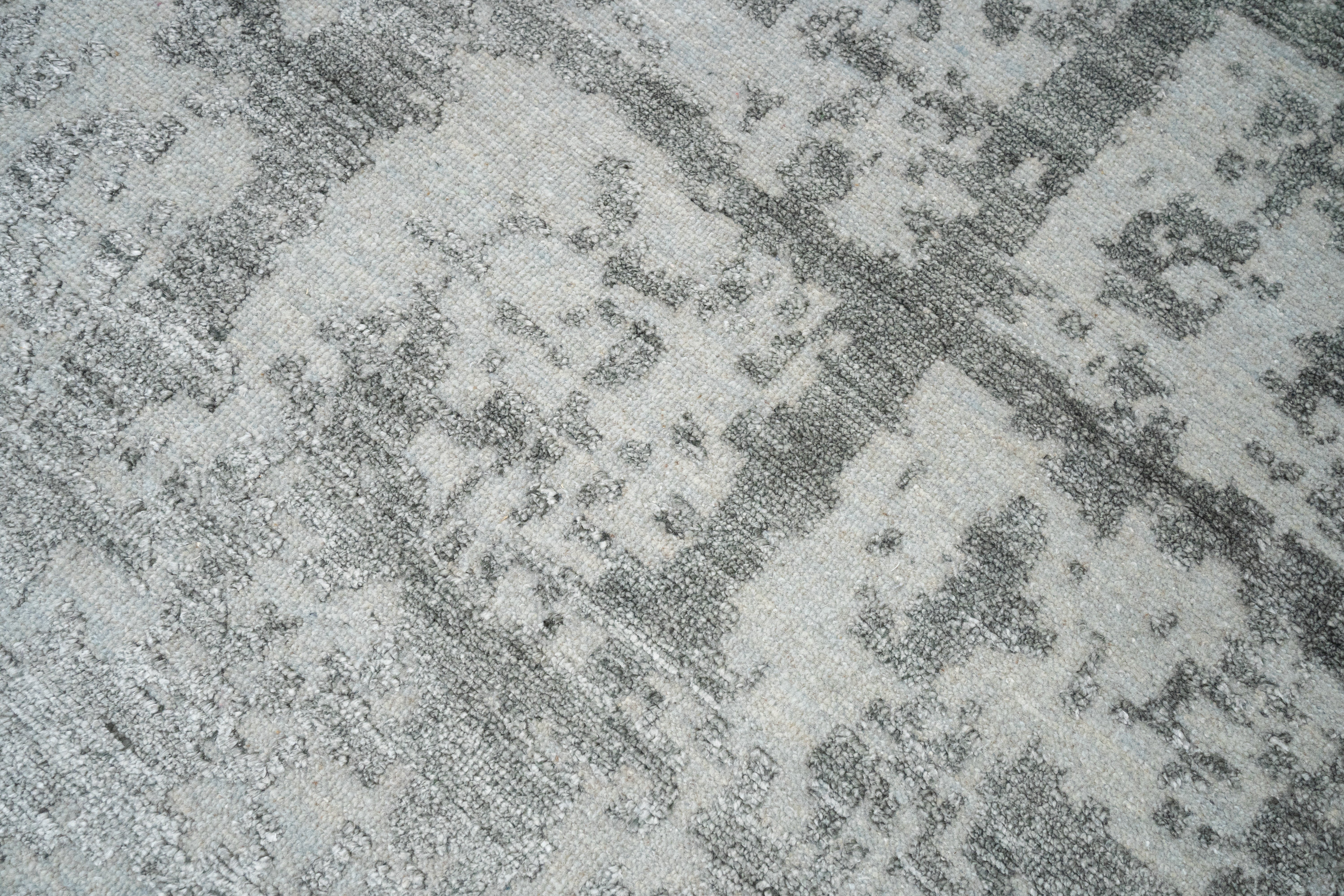 Handknotted Carpet, DIA- 159 CHECK, Silver Sand & Granite Gray