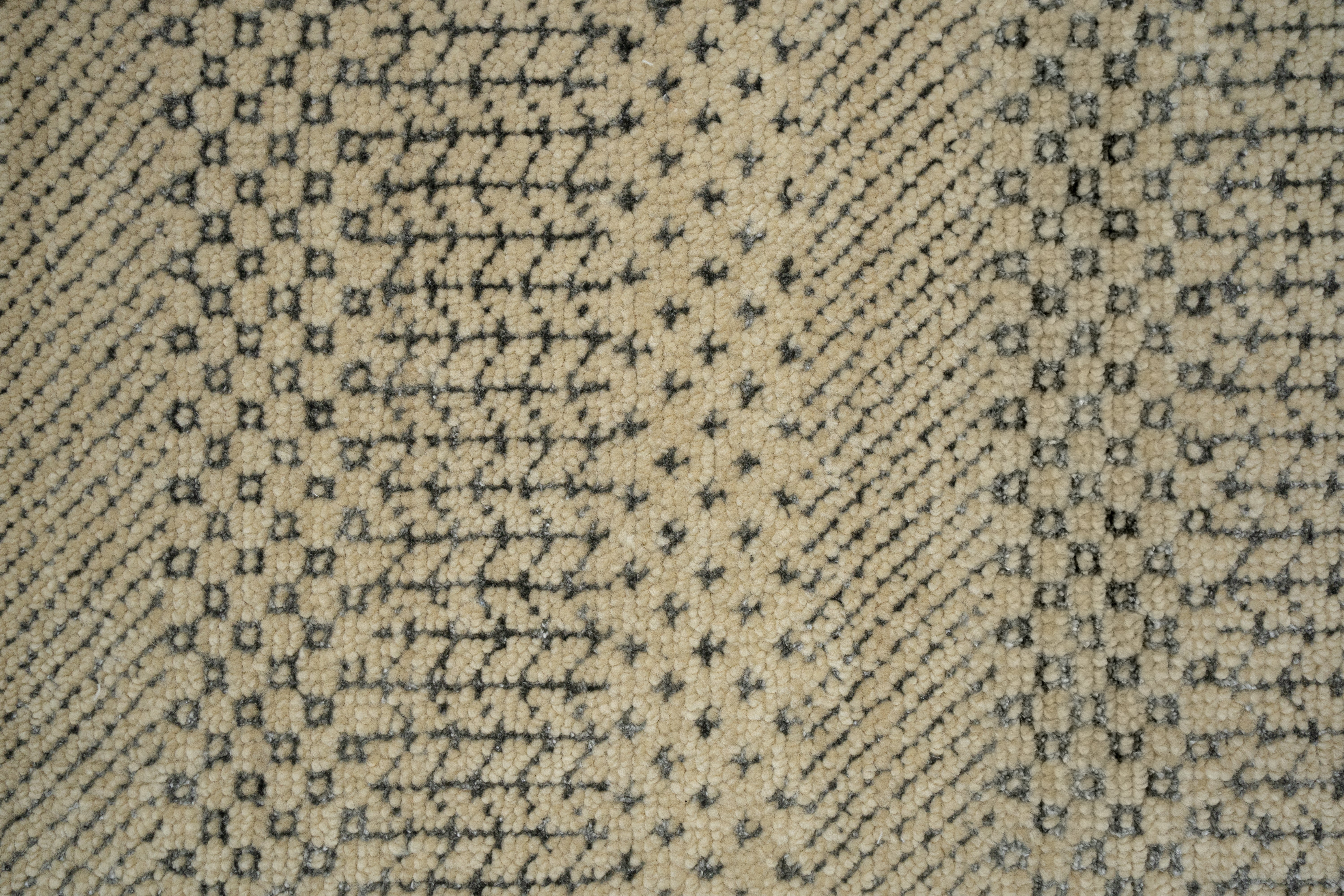 Handknotted Carpet DIA- 1612