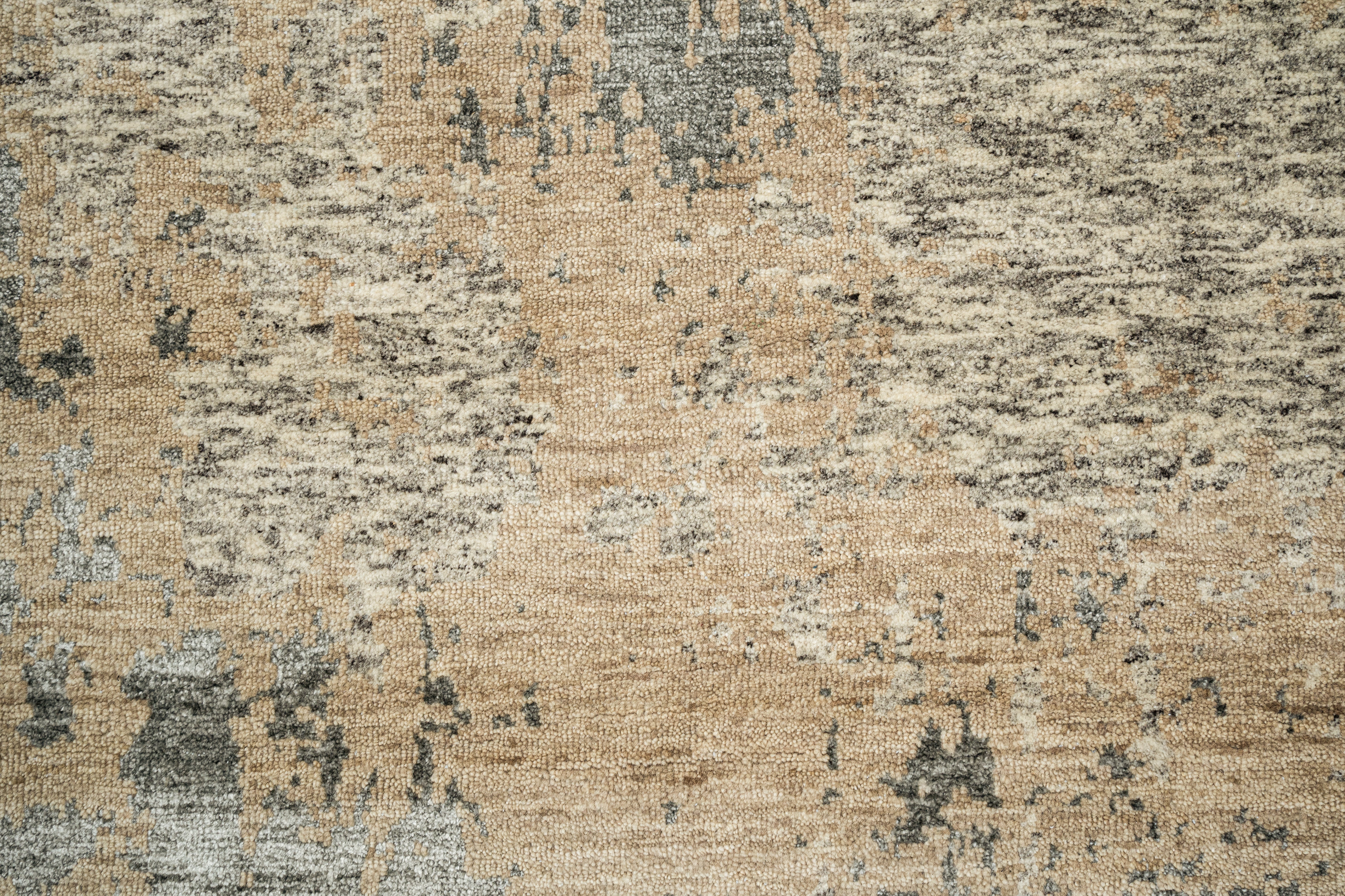 Abstract Design Handknotted Carpet DIA- 1638