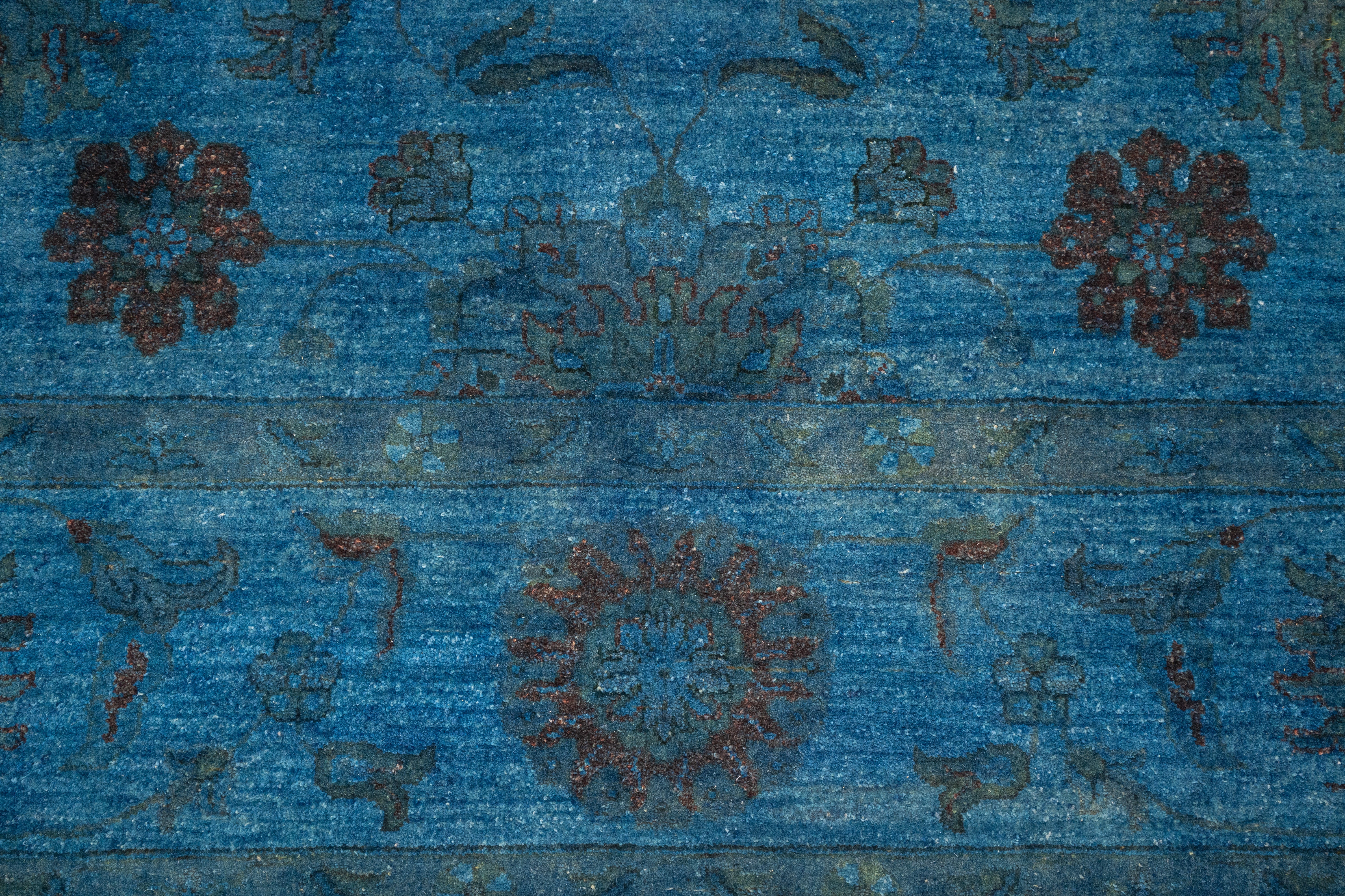Handknotted Carpet, DIA - 1639 VASE, Overdyed Ming