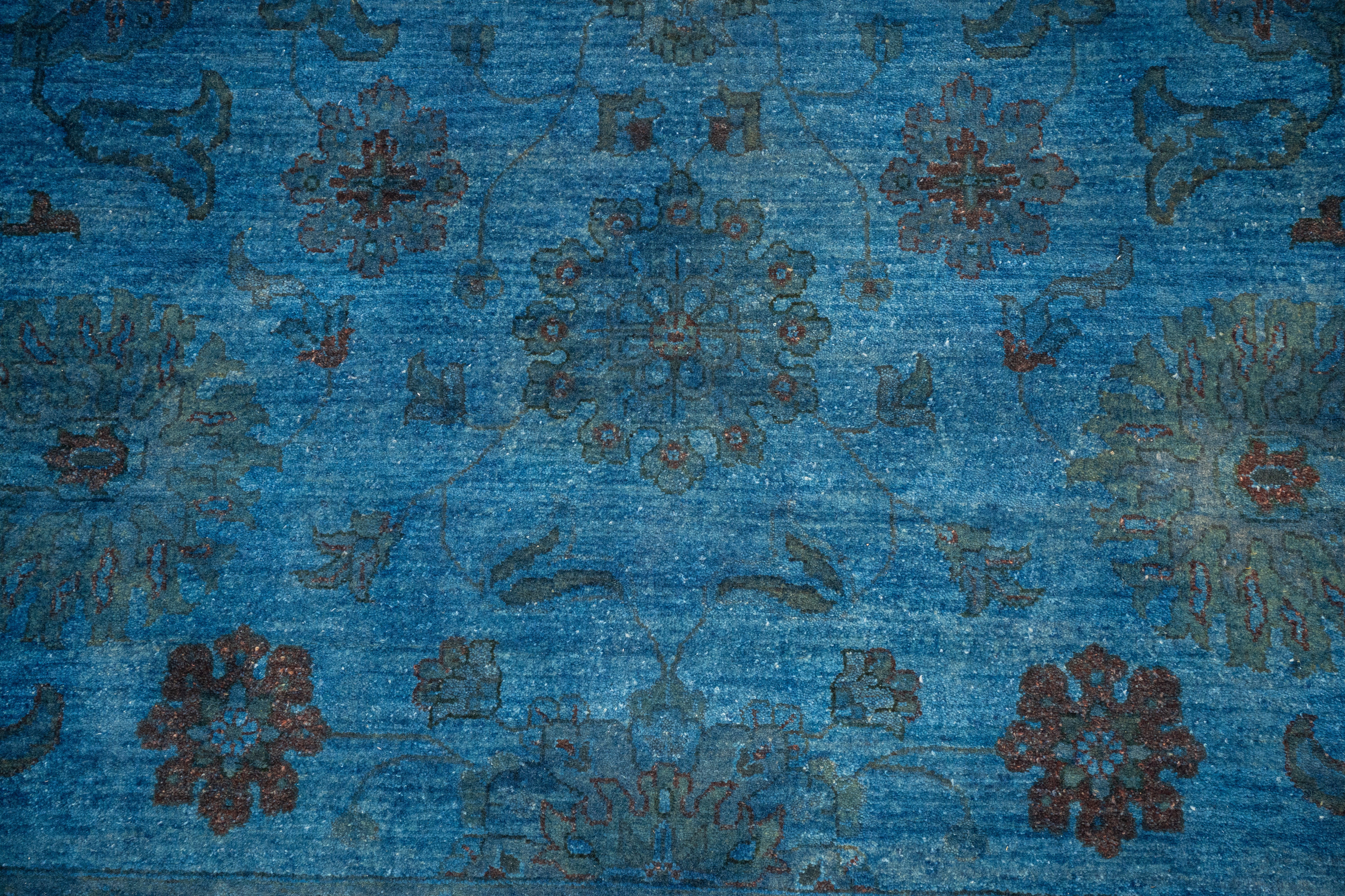Handknotted Carpet, DIA - 1639 VASE, Overdyed Ming