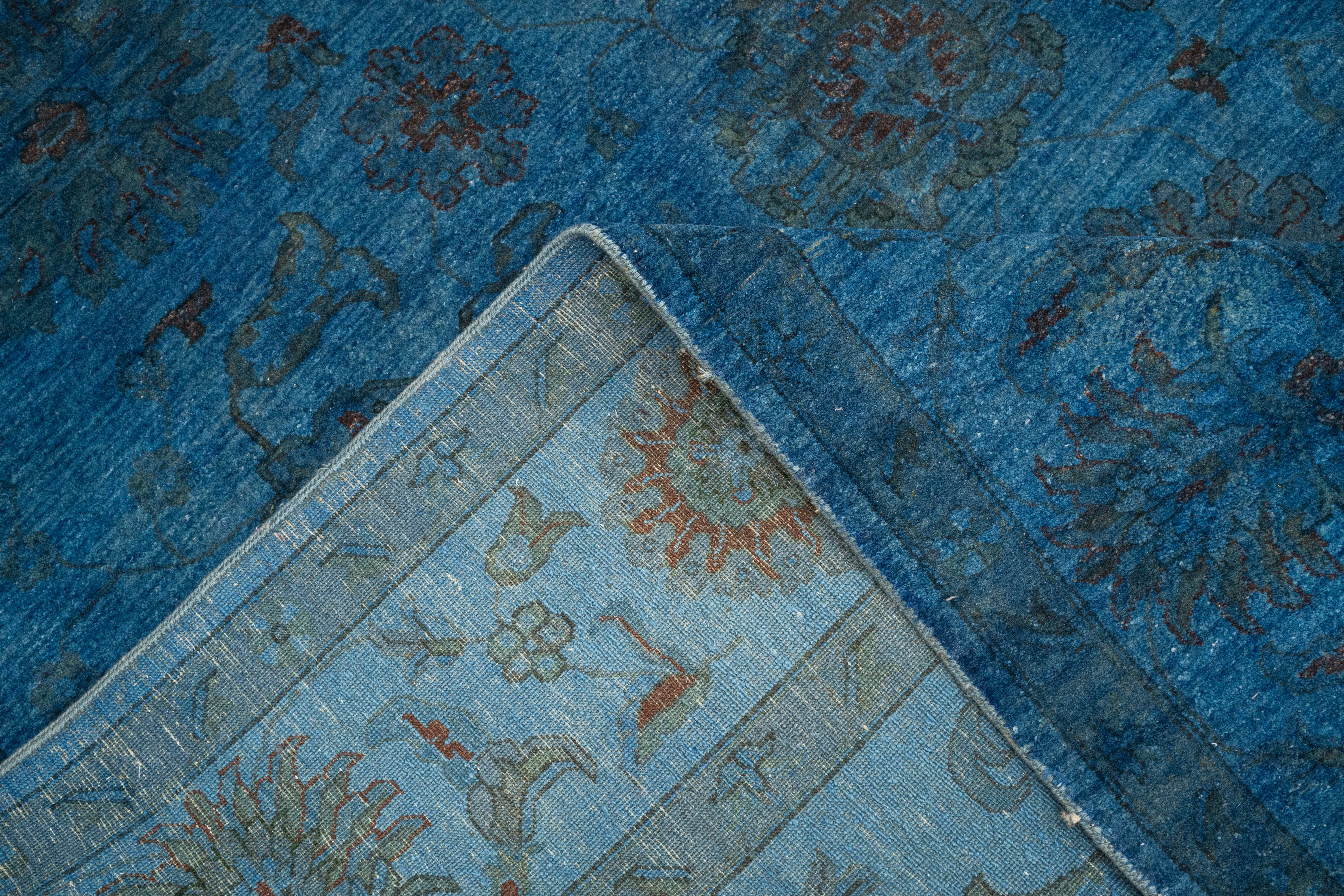 Handknotted Carpet, DIA - 1639 VASE, Overdyed Ming