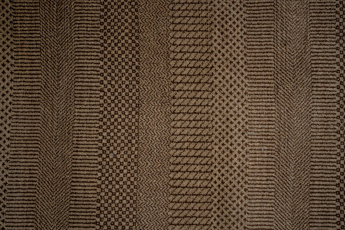 Handknotted Carpet DIA- 1661 MCN,  Natural & Brown