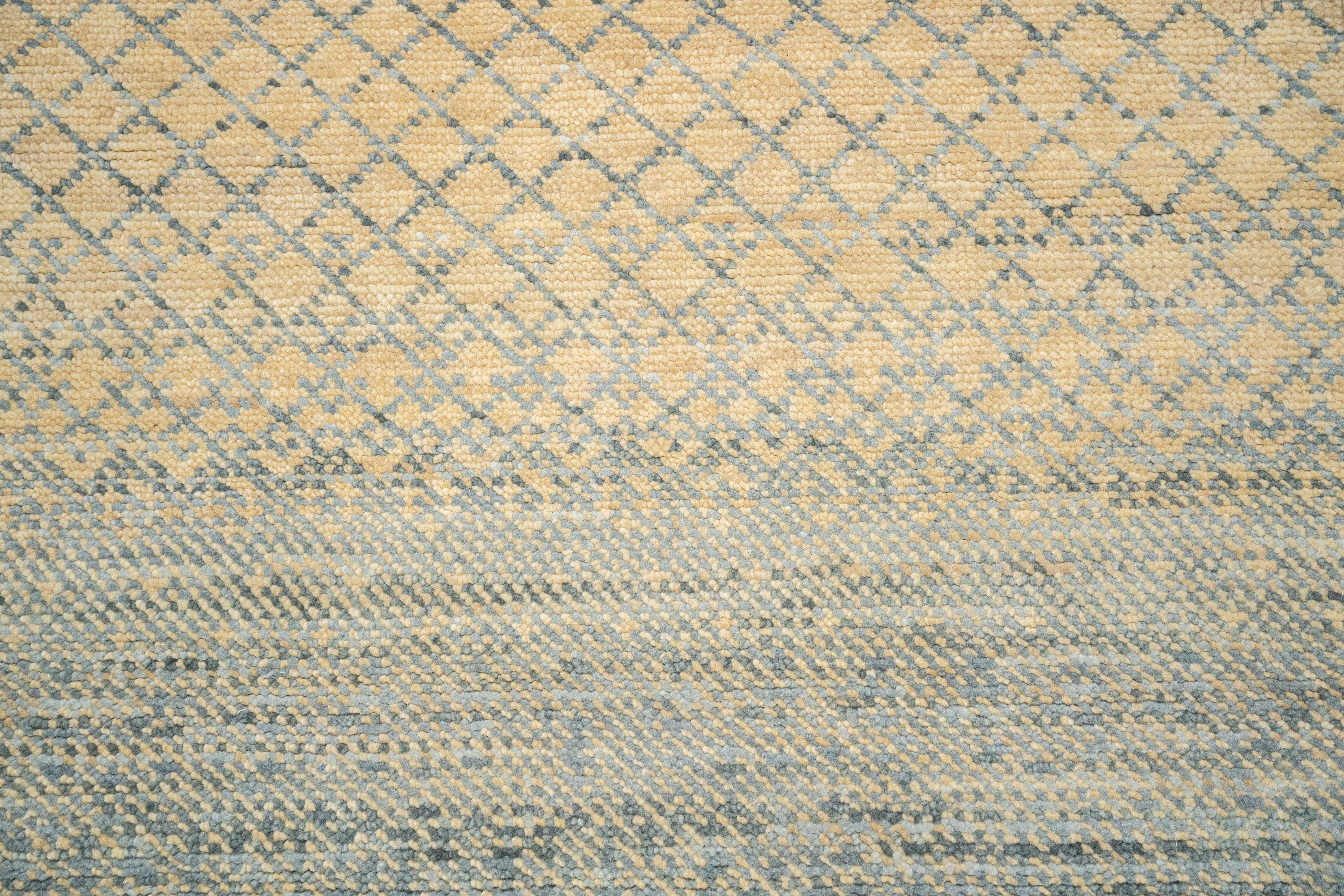 Handknotted Carpet, DIA- 1701 DCM, Silver & Gold