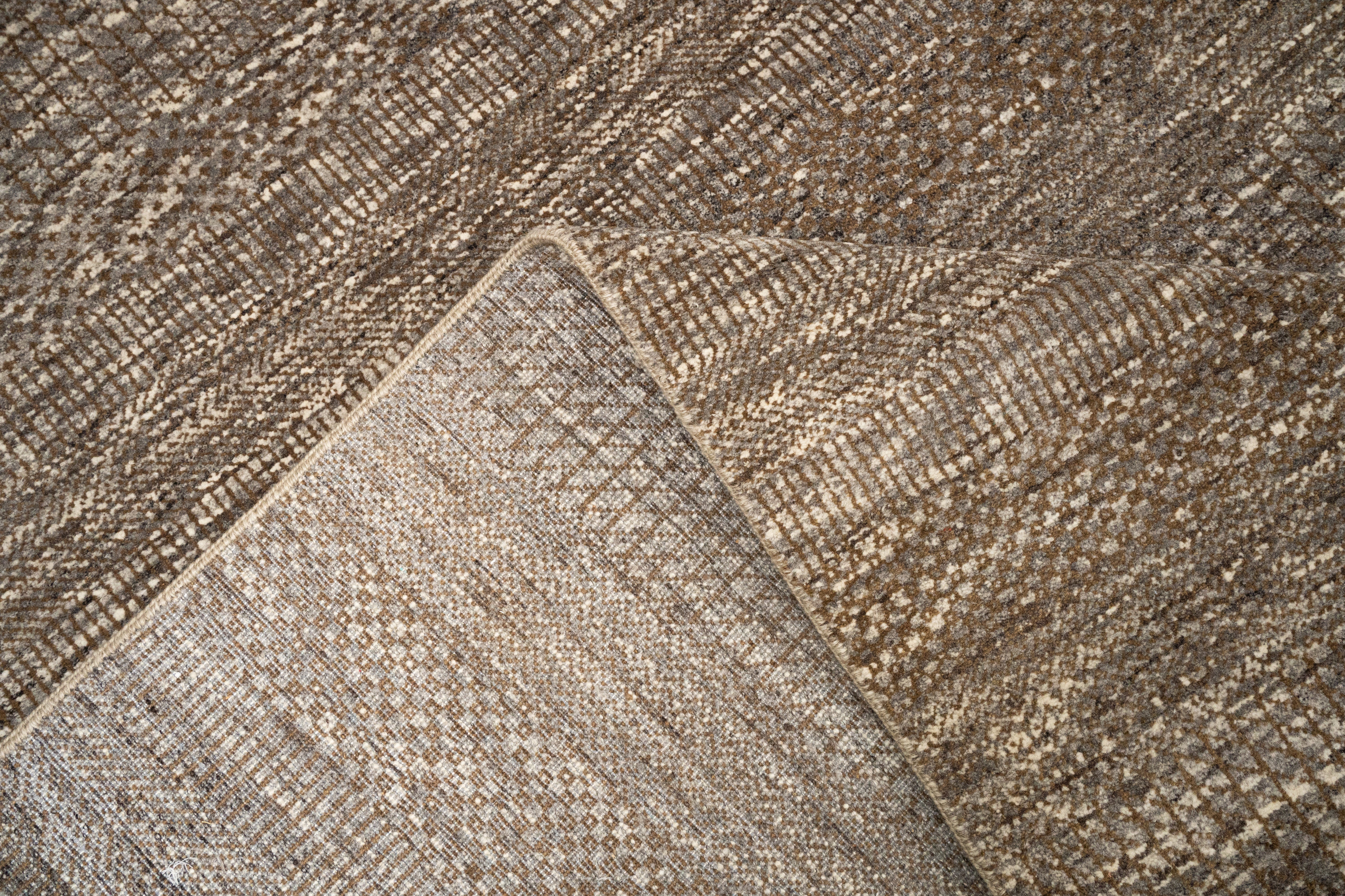 Handknotted Carpet DIA- 1727 MCN, Natural & Brown