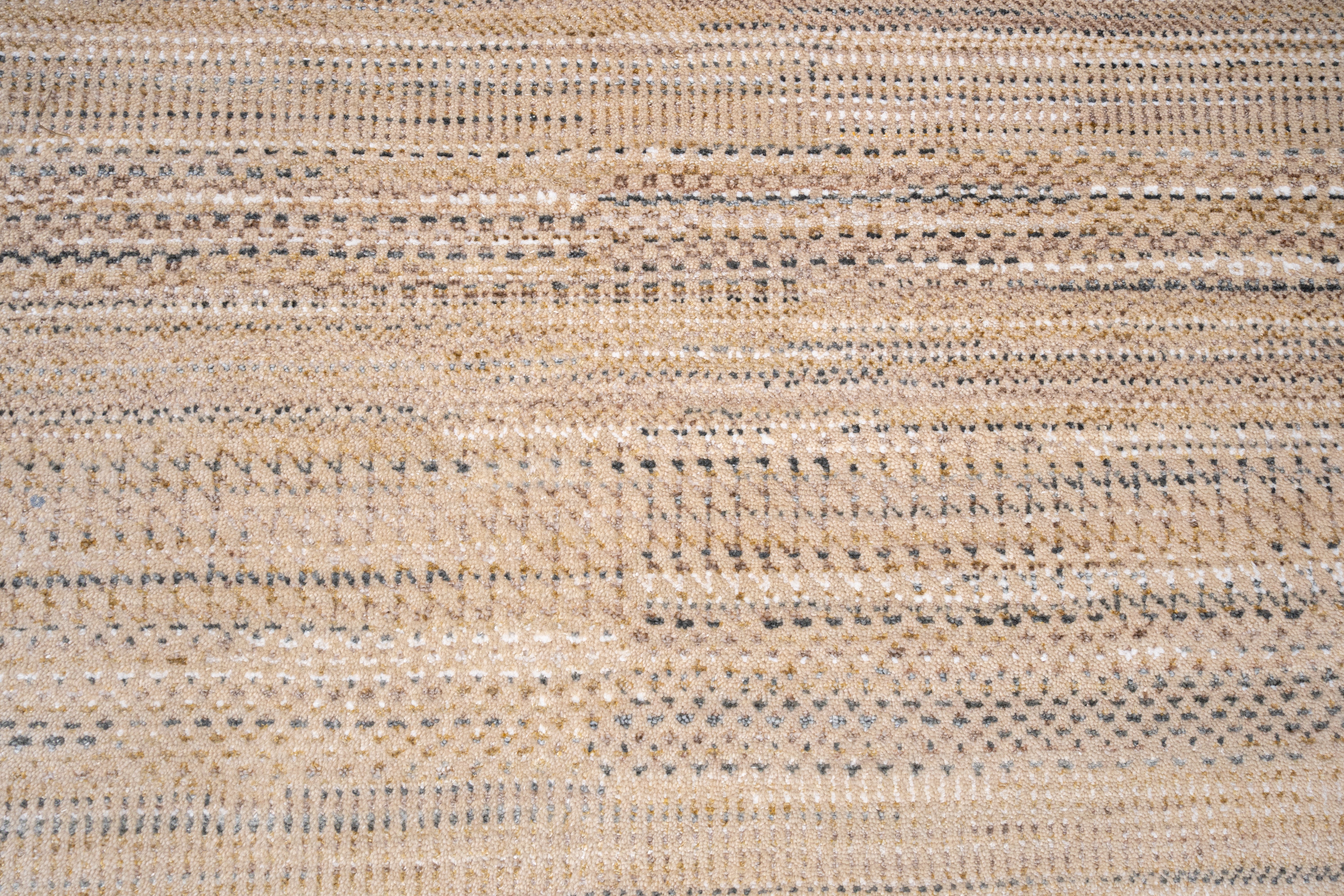 Handknotted Carpet DIA- 173