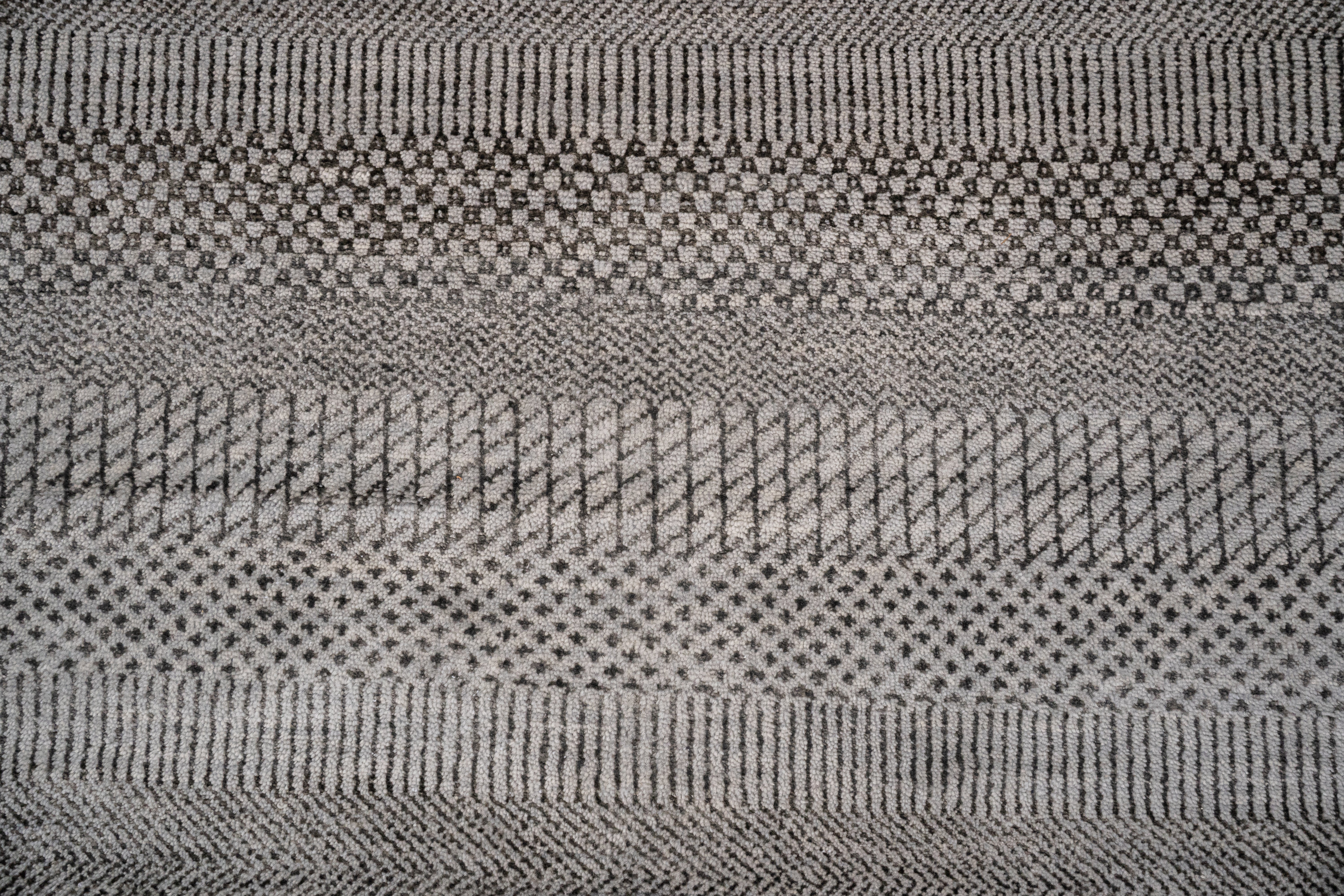 Handknotted Carpet DIA- 187 MCN,  Black Shadows & Raisin Black