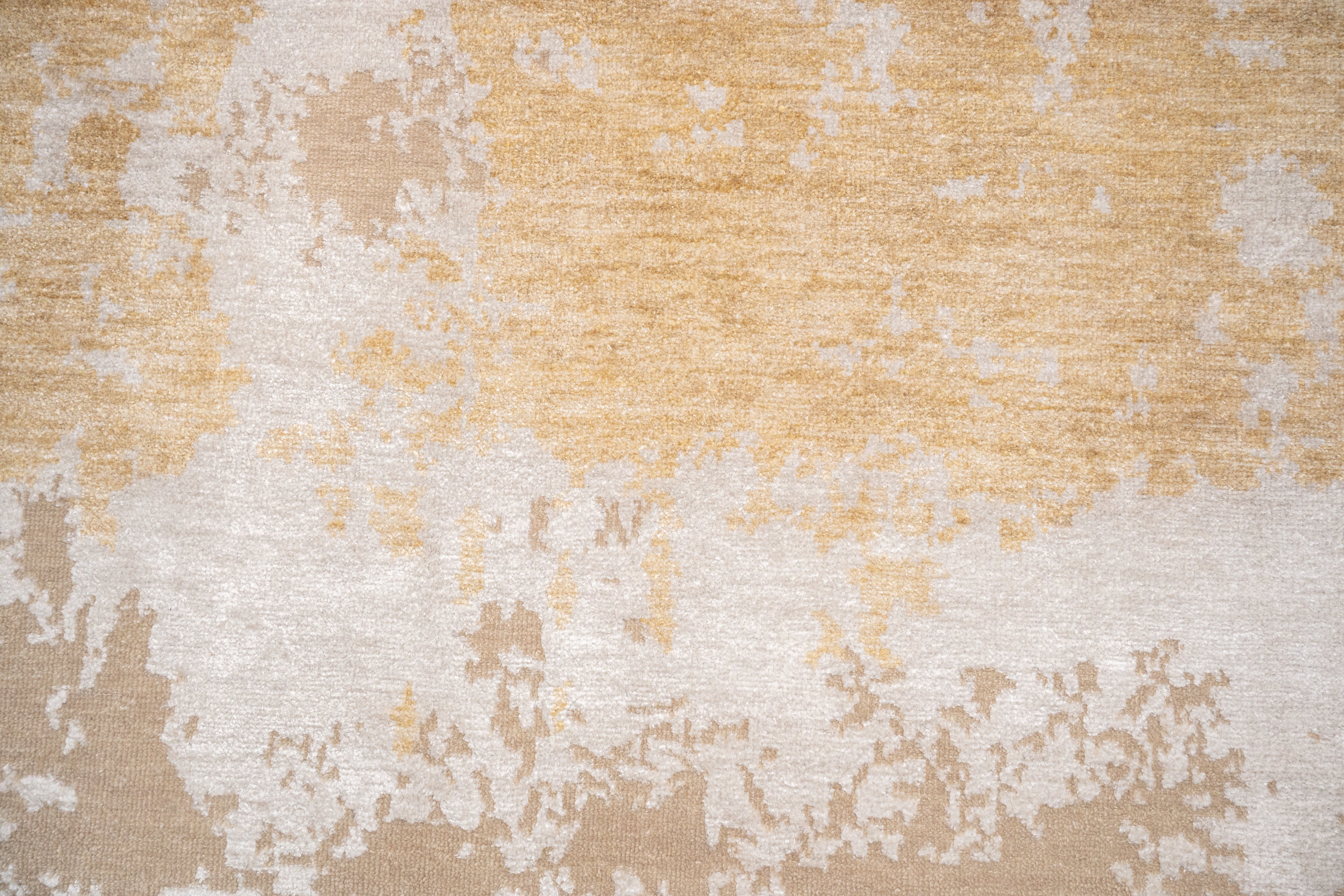 Abstract Design  Handknotted Carpet DIA: 19 GALAXY 23, Dark Vanilla, Platinum & Burlywood