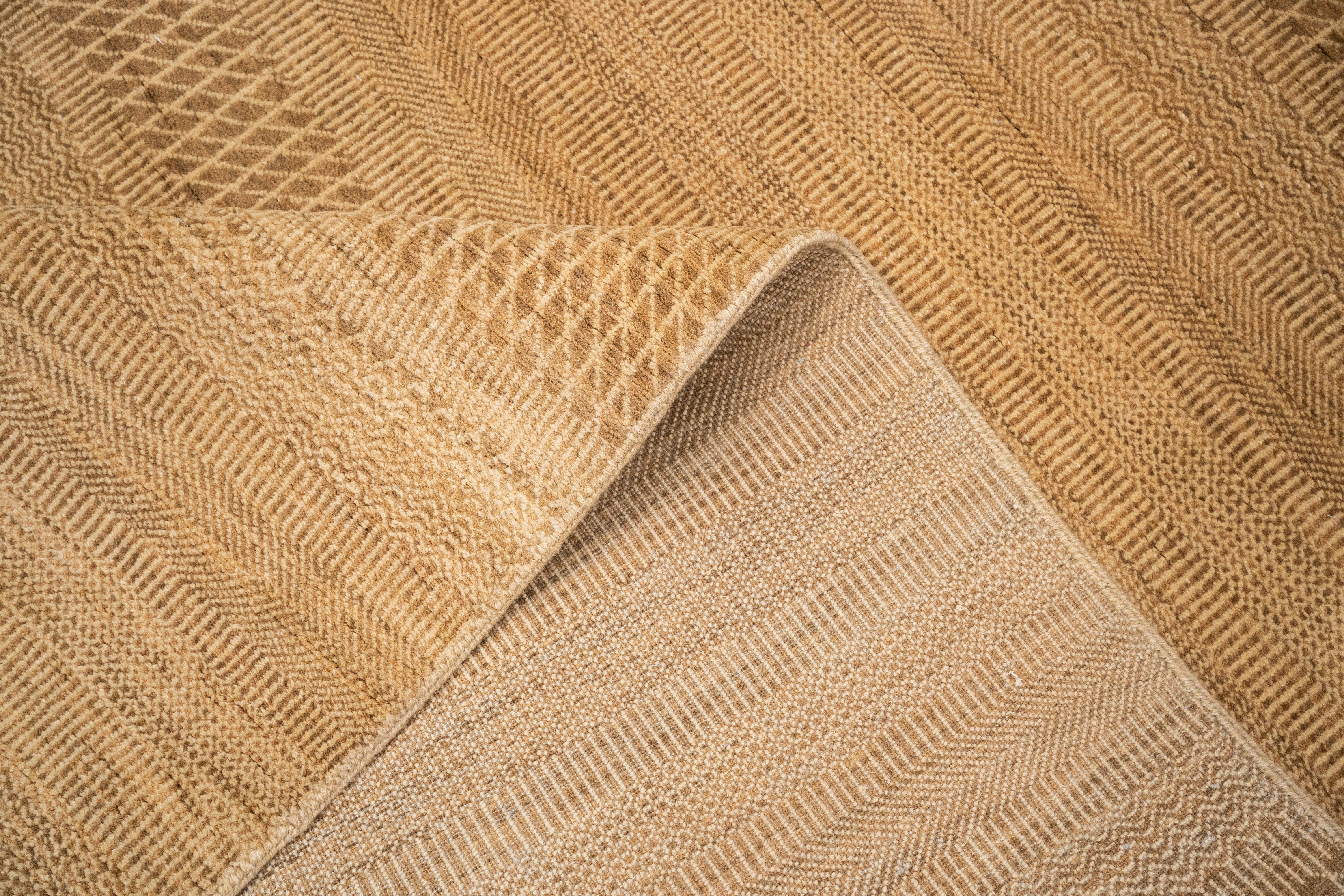Handknotted Carpet DIA- 1912 MCN,  Brown Yellow & Coyote Brown