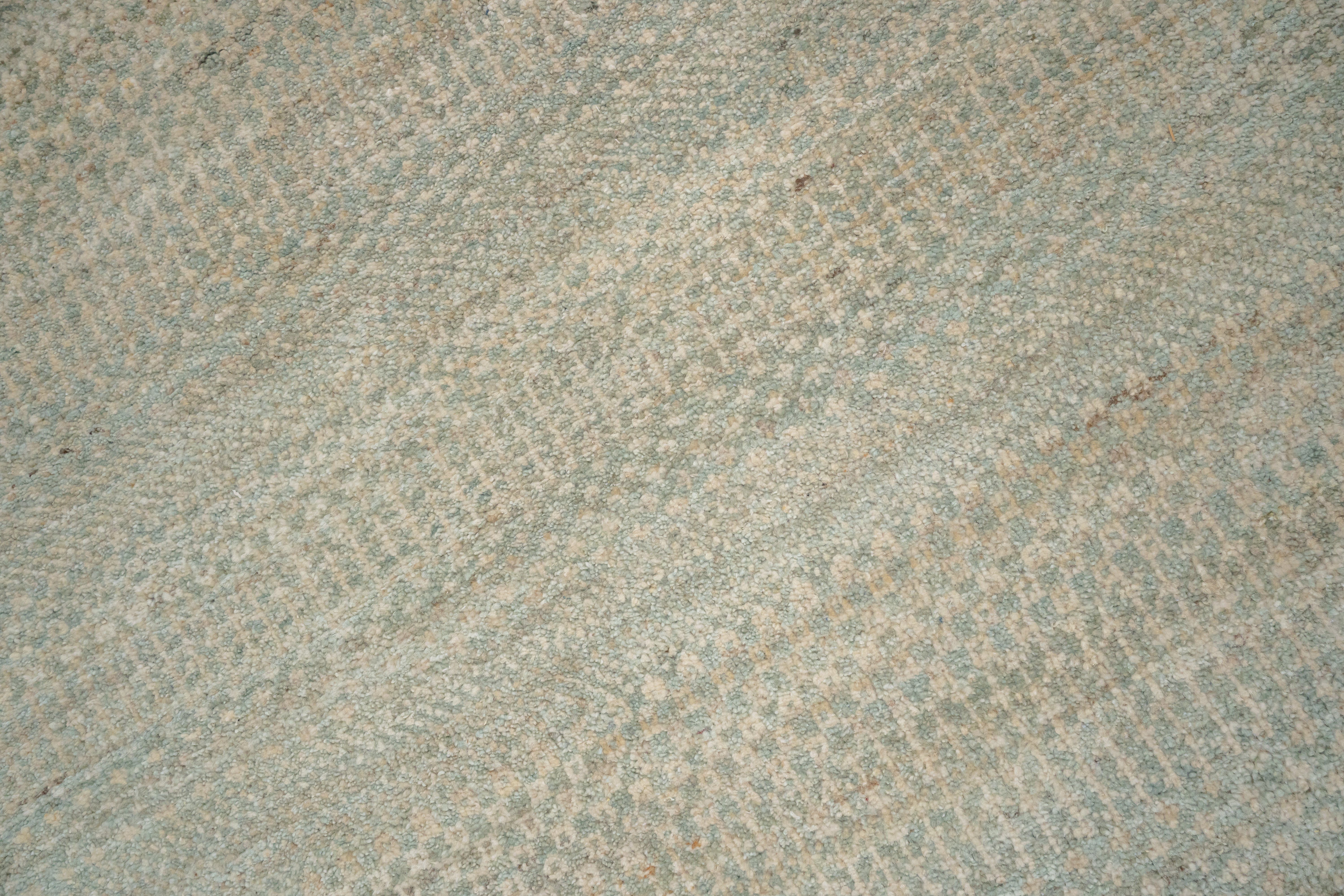 Handknotted Rug  DIA- 195 MCN Philippine Gray & Ecru