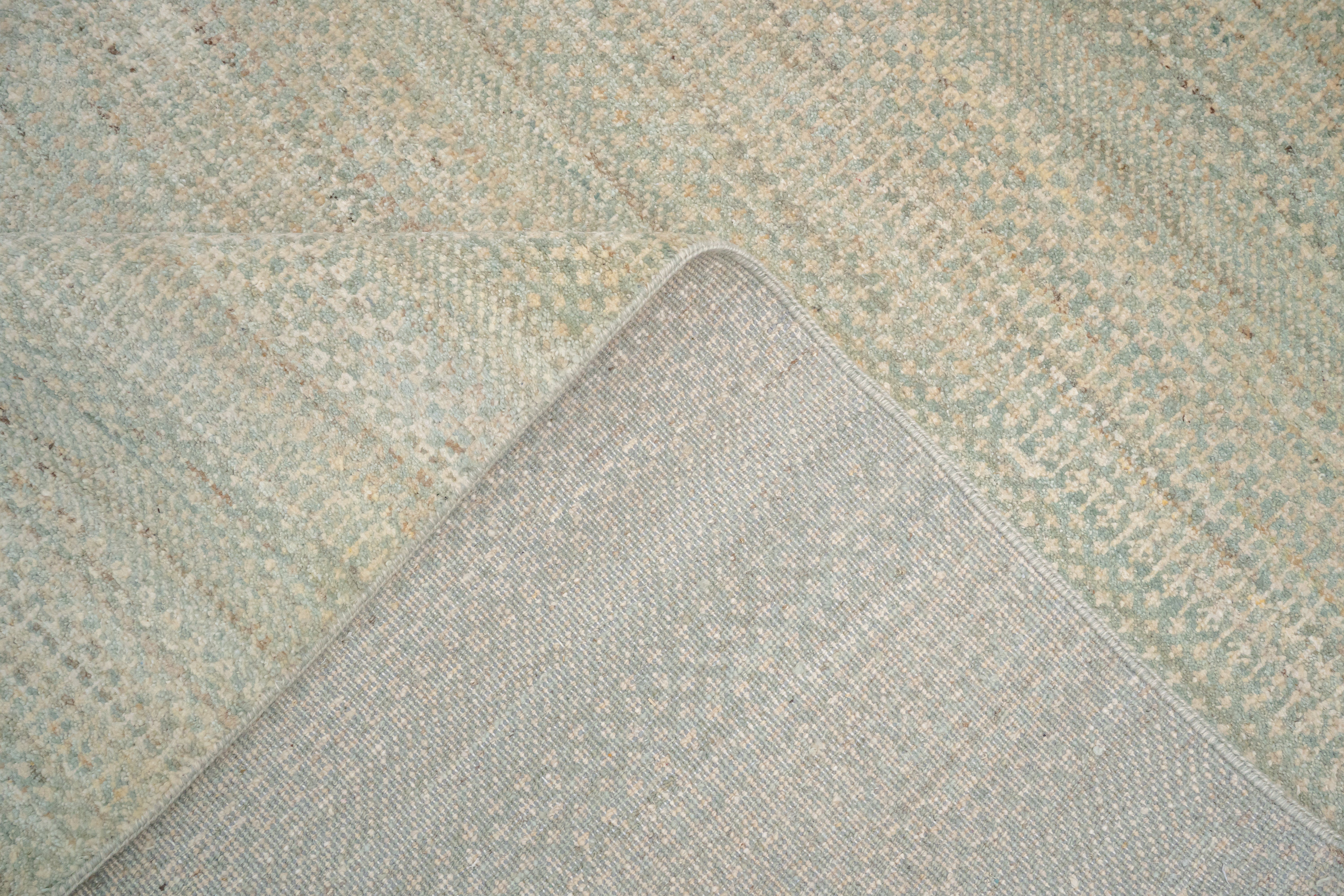 Handknotted Rug  DIA- 195 MCN Philippine Gray & Ecru