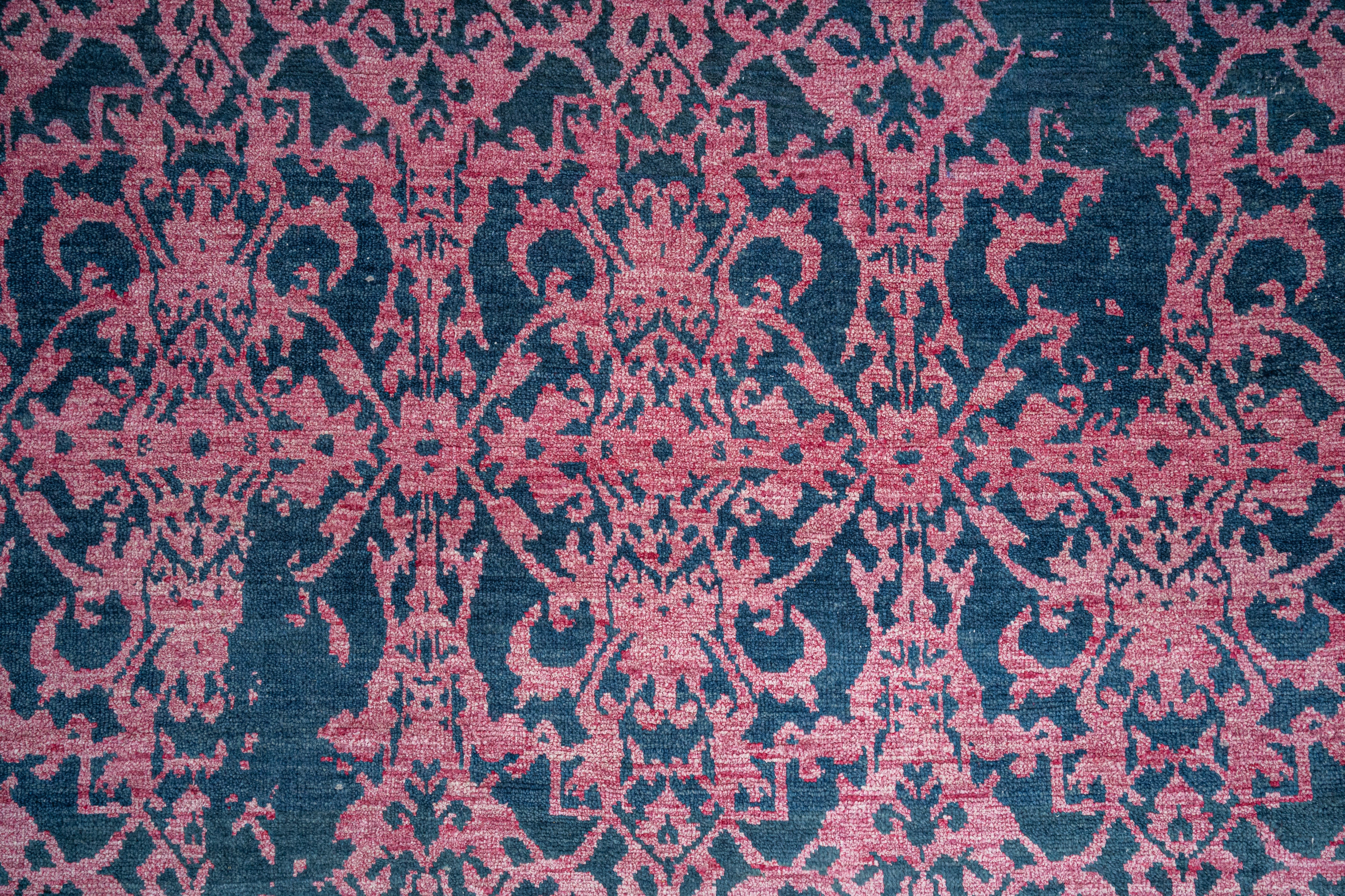 Handknotted Carpet, DIA- 2061