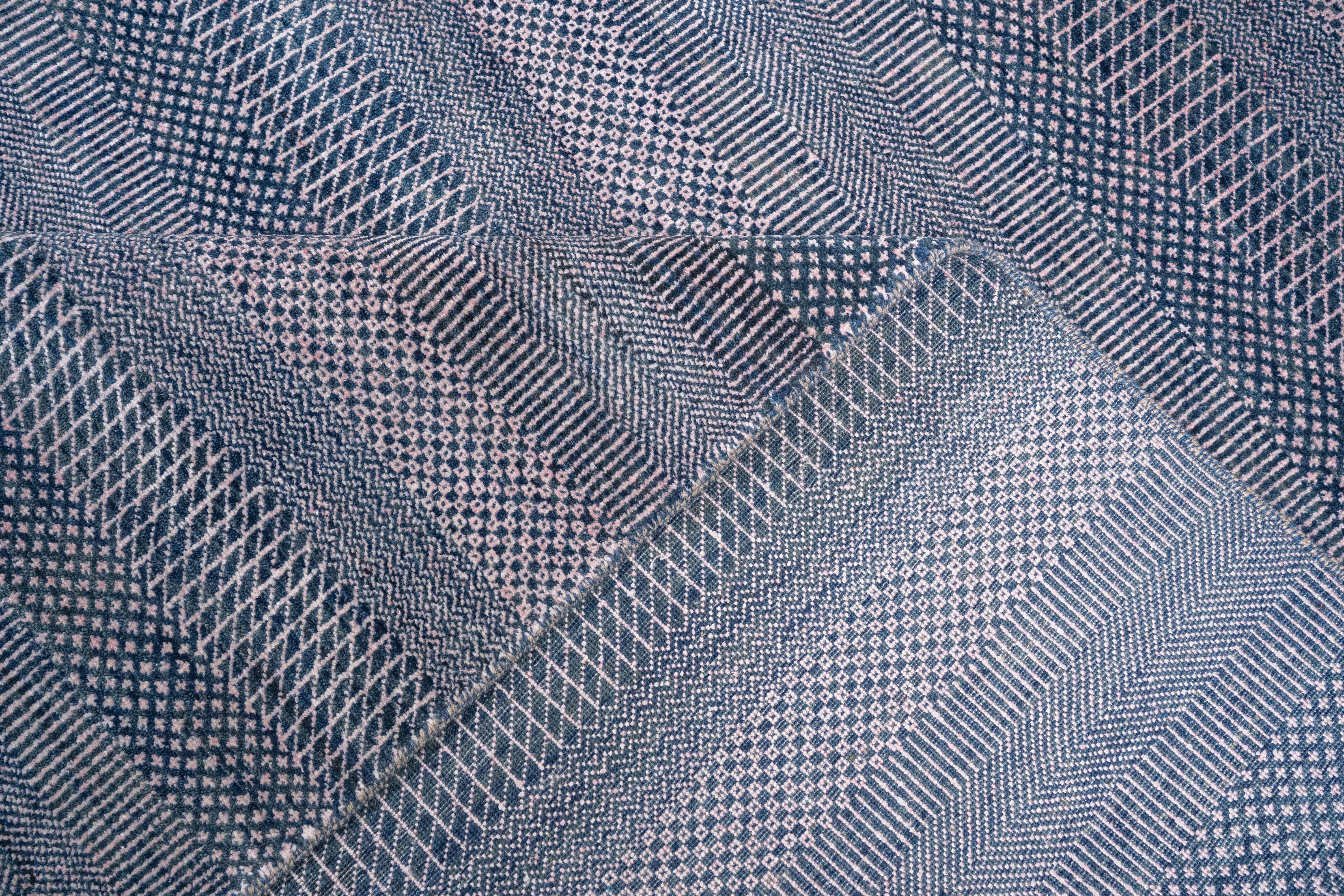 DIA- 2253 MCN Queen Pink e Police Blue