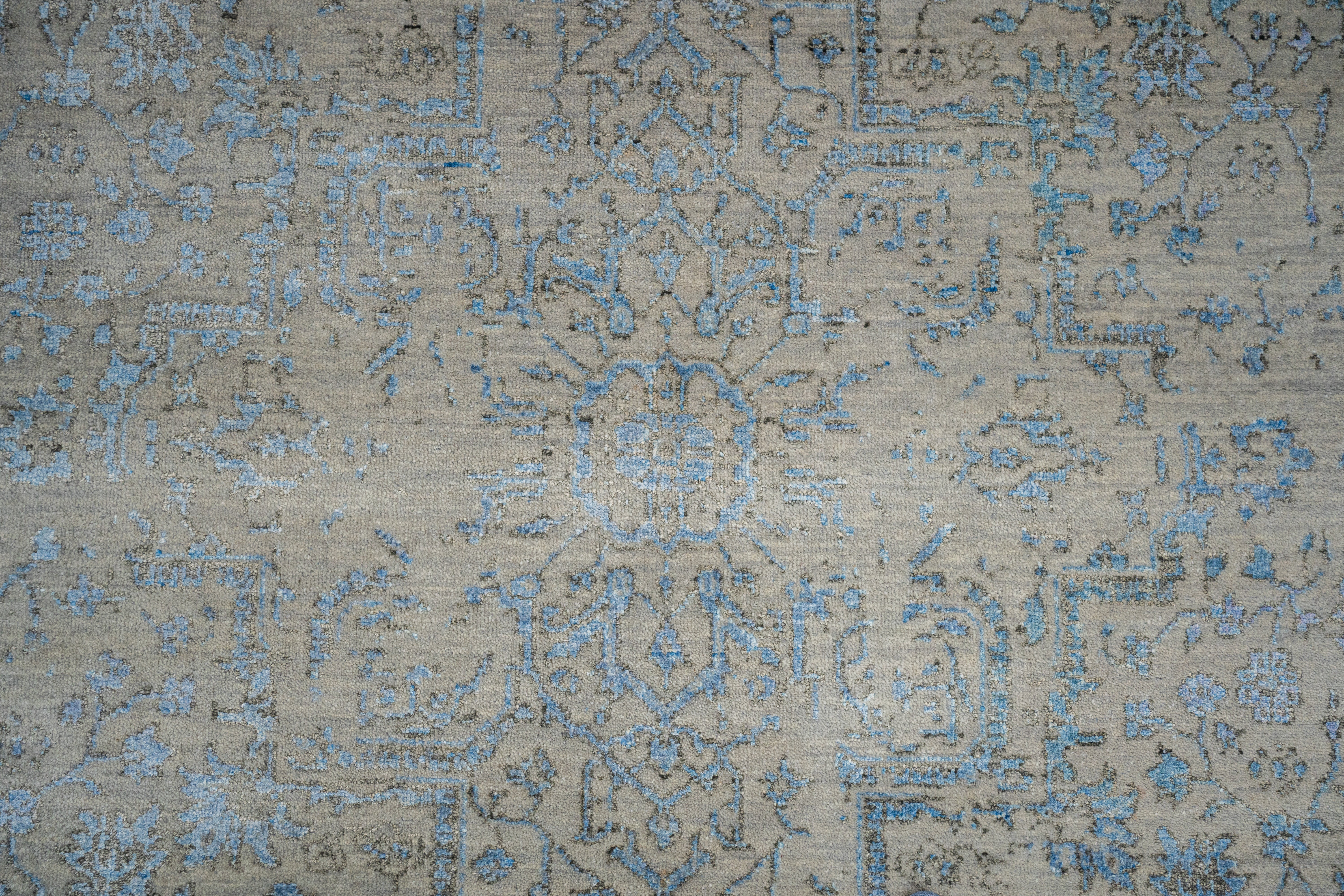 Handknotted Modern Carpet DIA- 251 SERAPI