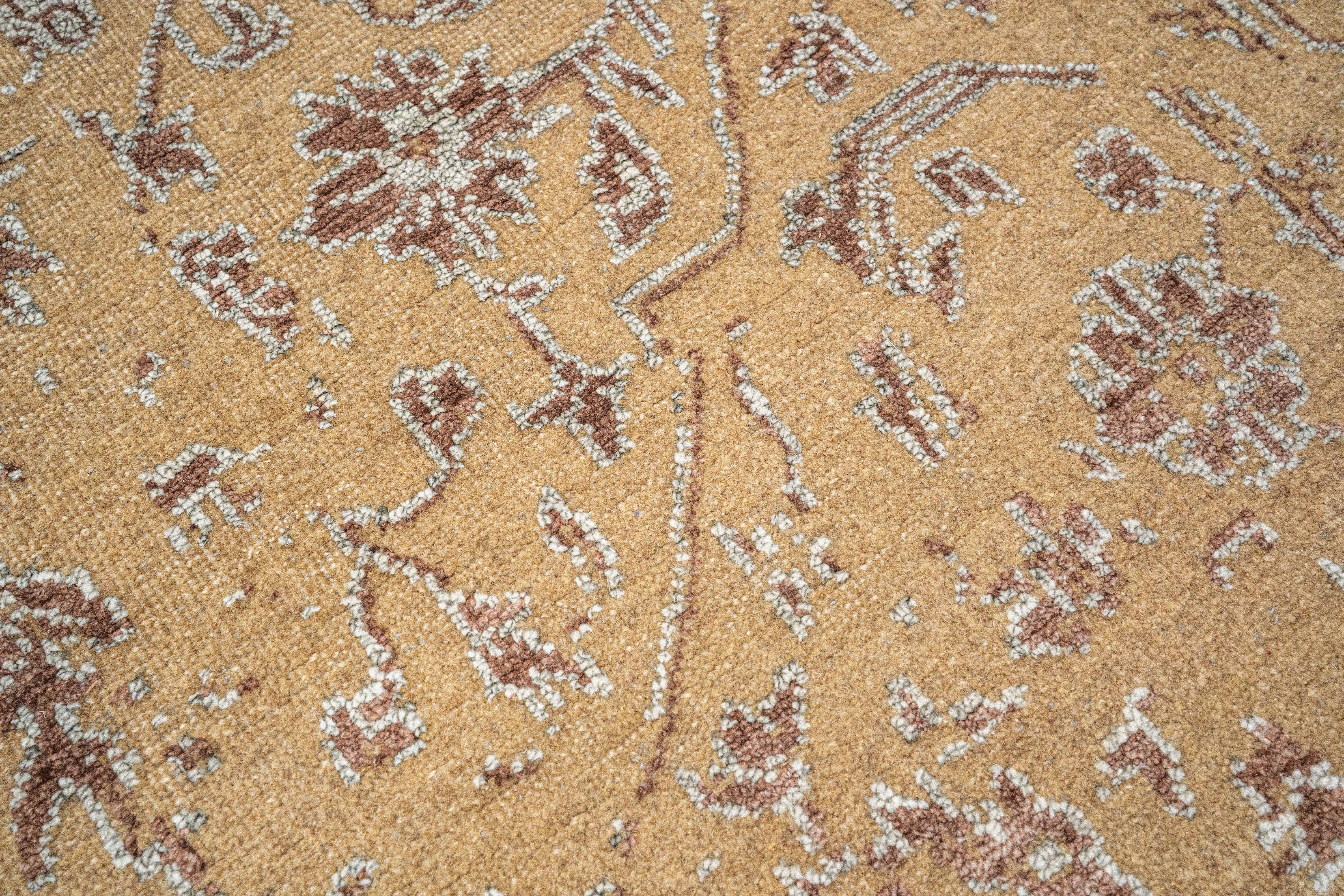 Handknotted Carpet DIA - 2543 SERAPI, Natural & Brown