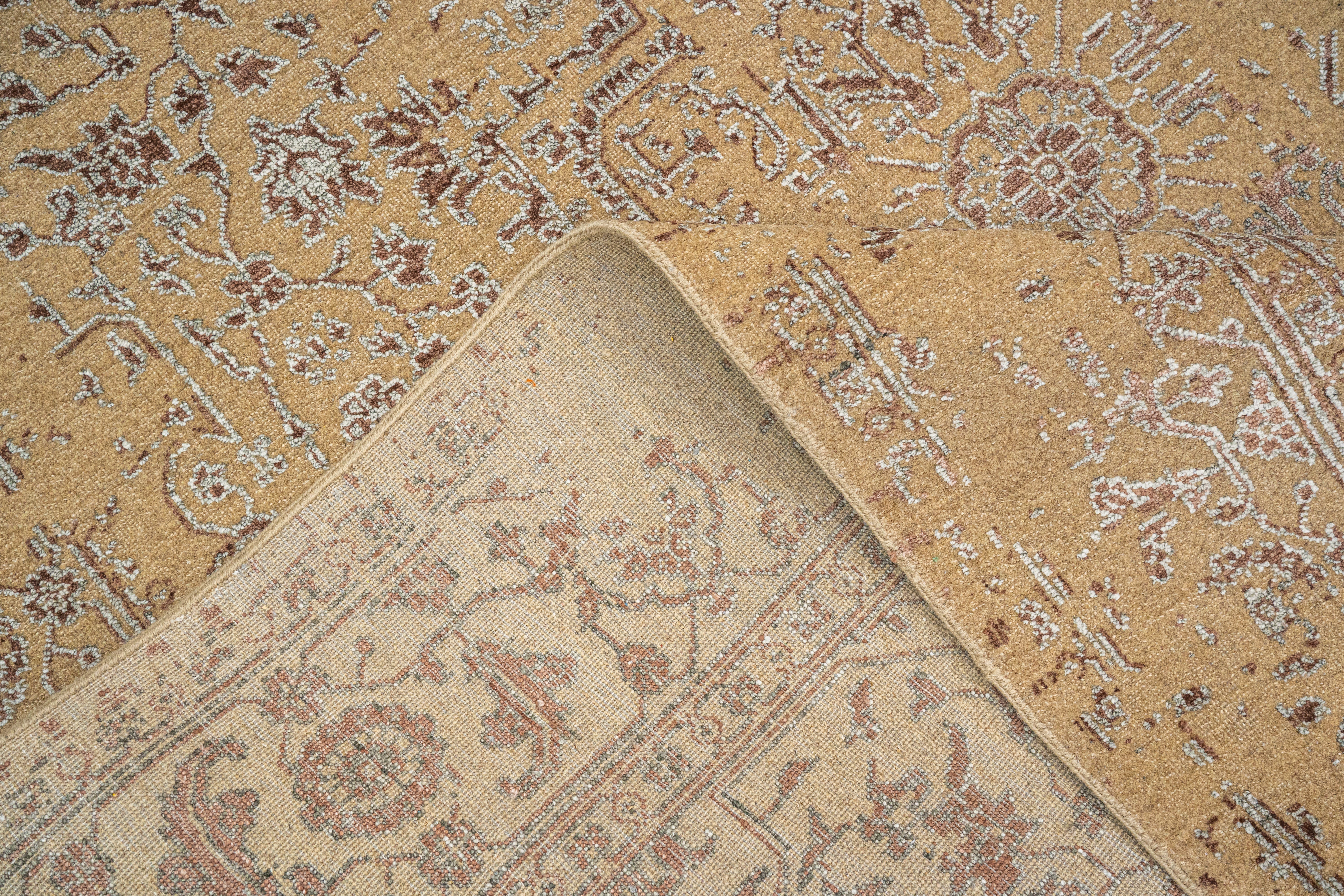 Handknotted Carpet DIA - 2543 SERAPI, Natural & Brown