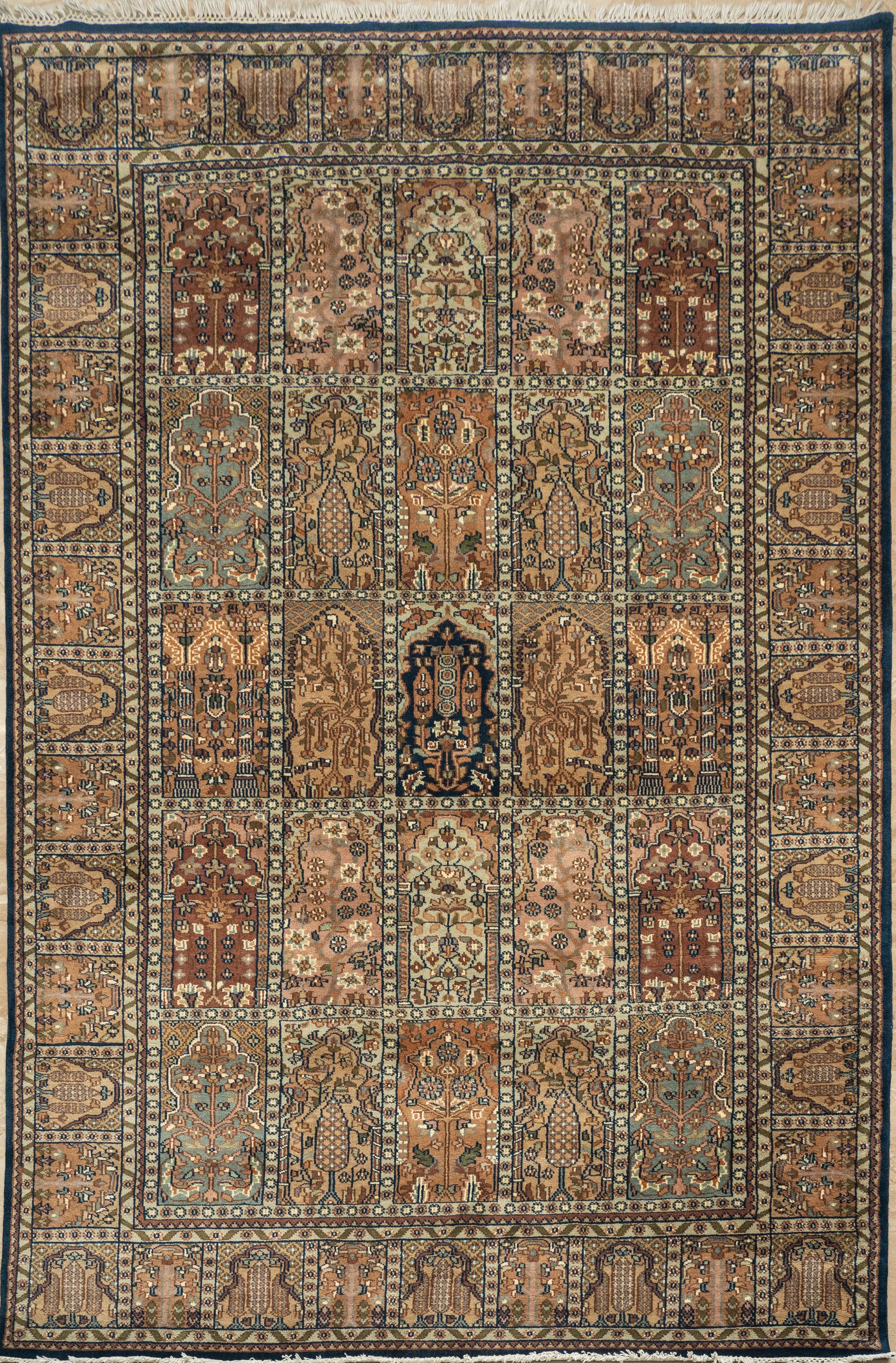 Handknotted Modern Carpet DIA- 260