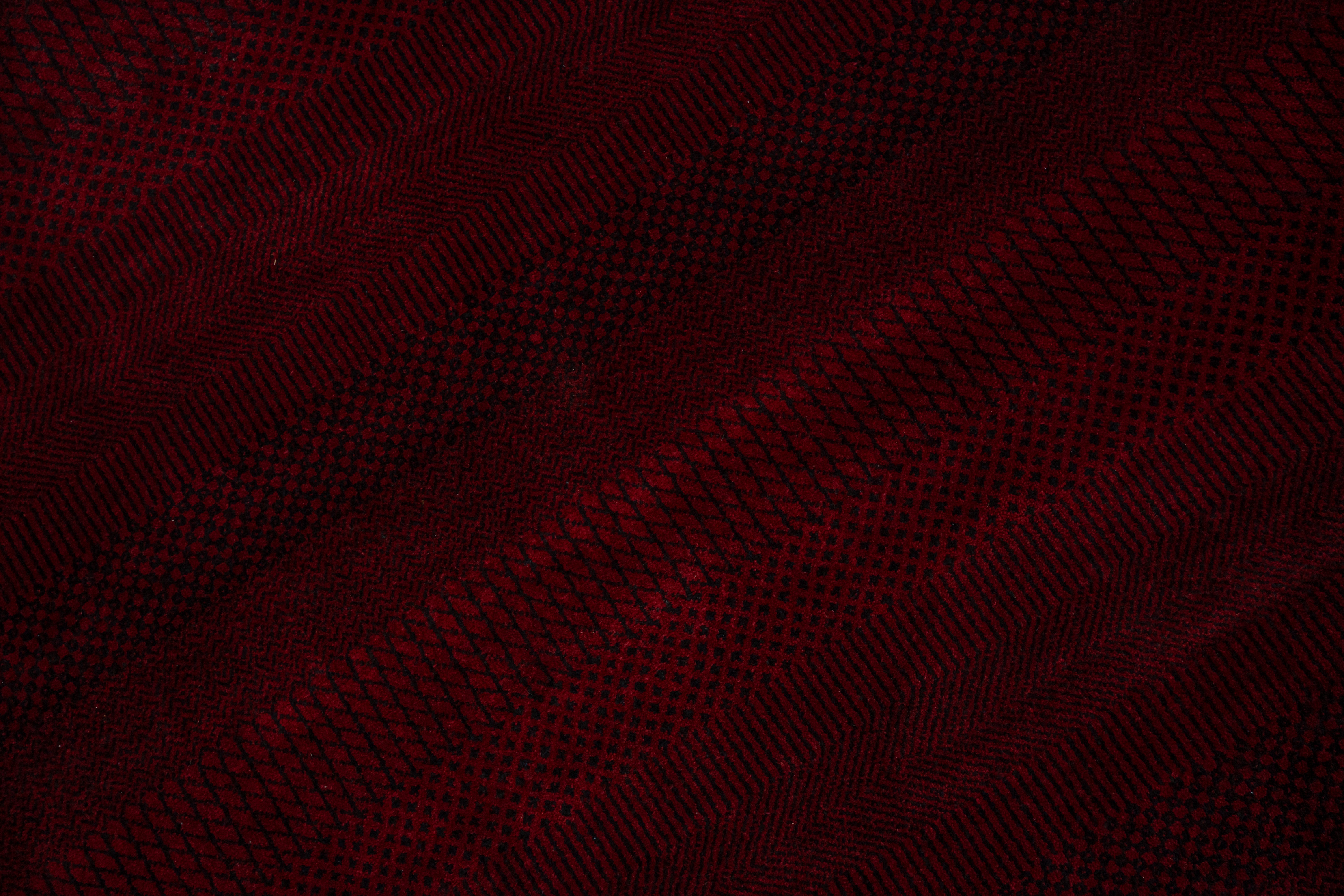 Handknotted Carpet DIA- 27 MCN,  Rust & Black