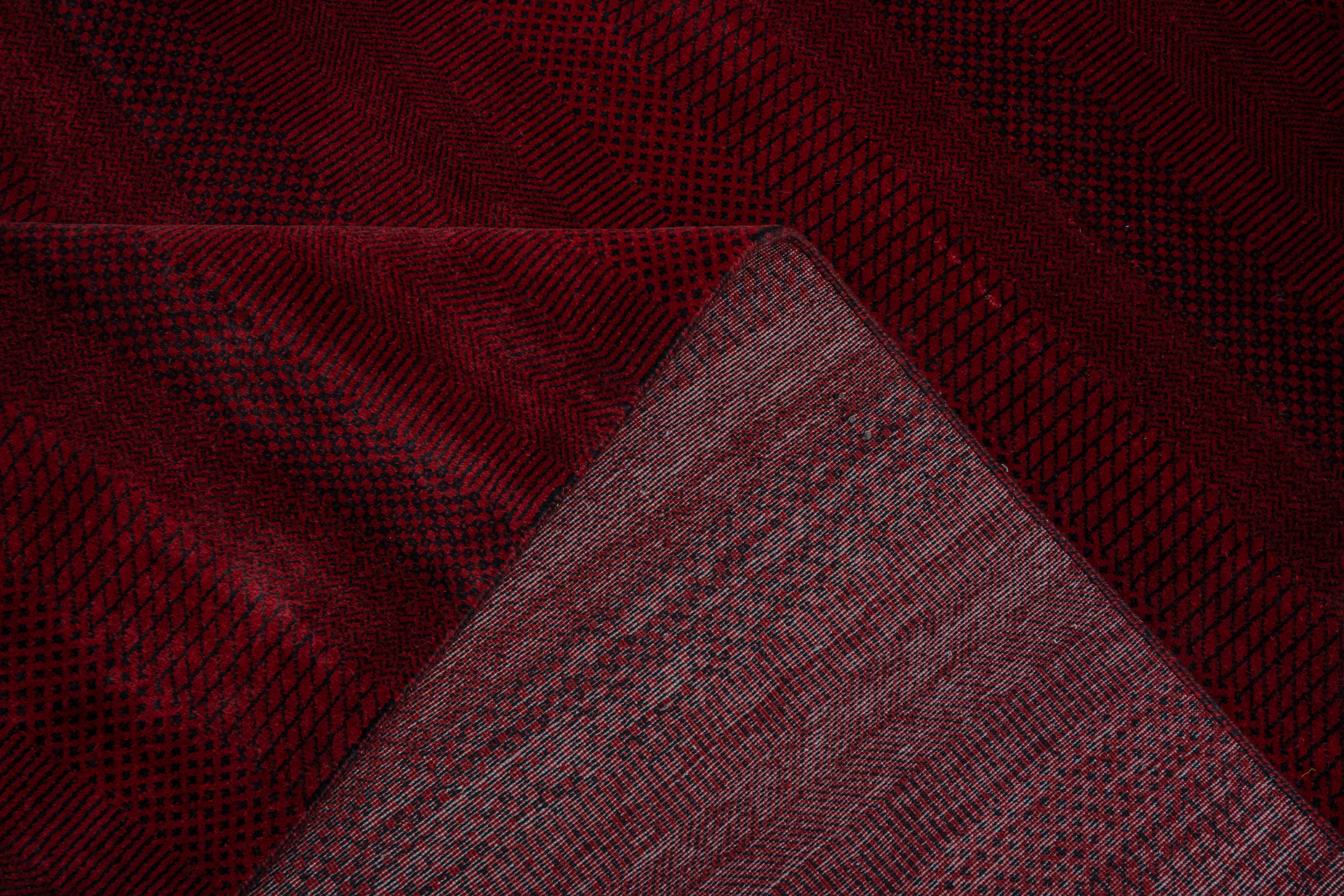 Handknotted Carpet DIA- 27 MCN,  Rust & Black