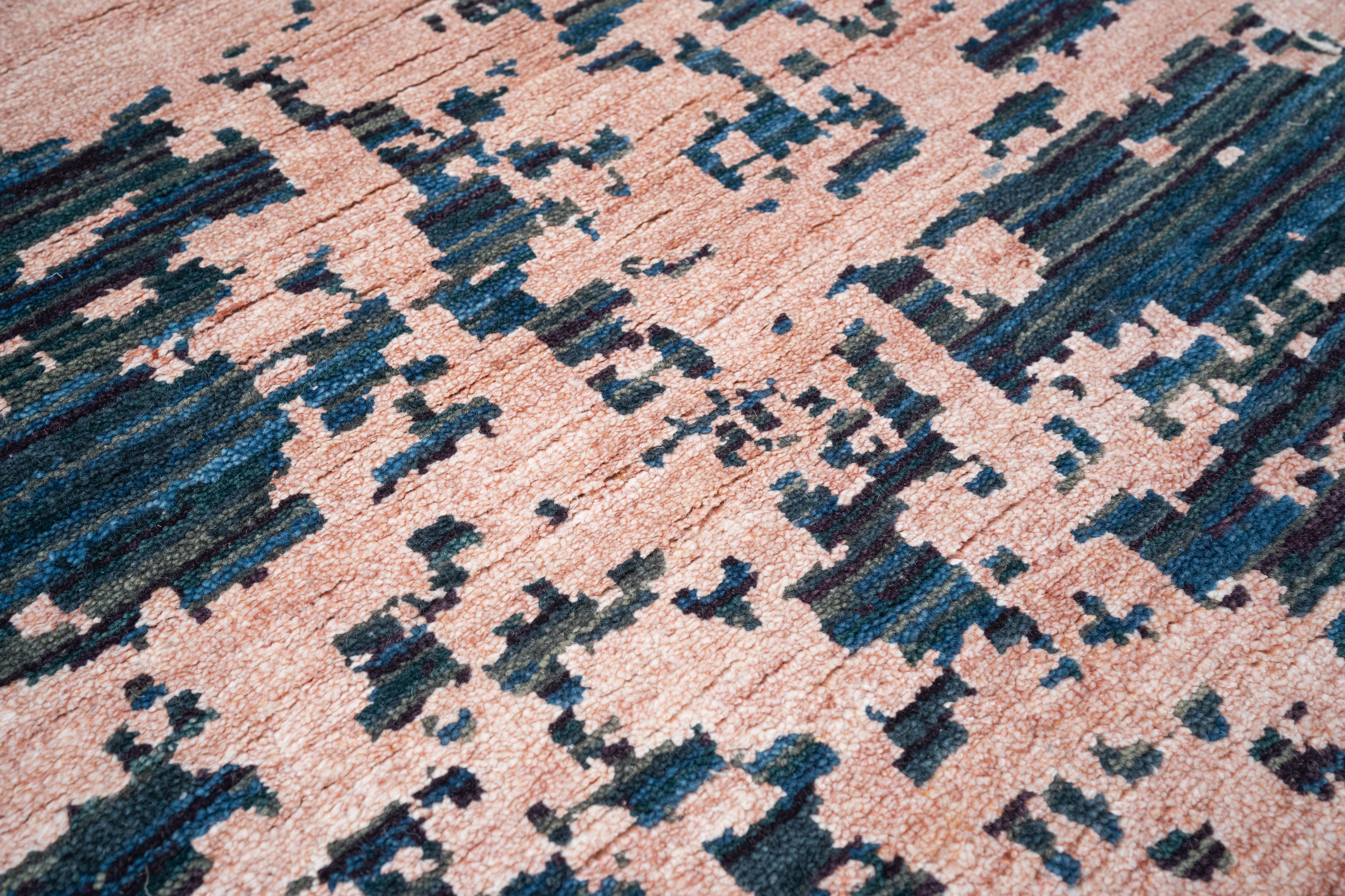 Handknotted Carpet, DIA- 2706 CHECK, Gunmetal & Pale Taupe