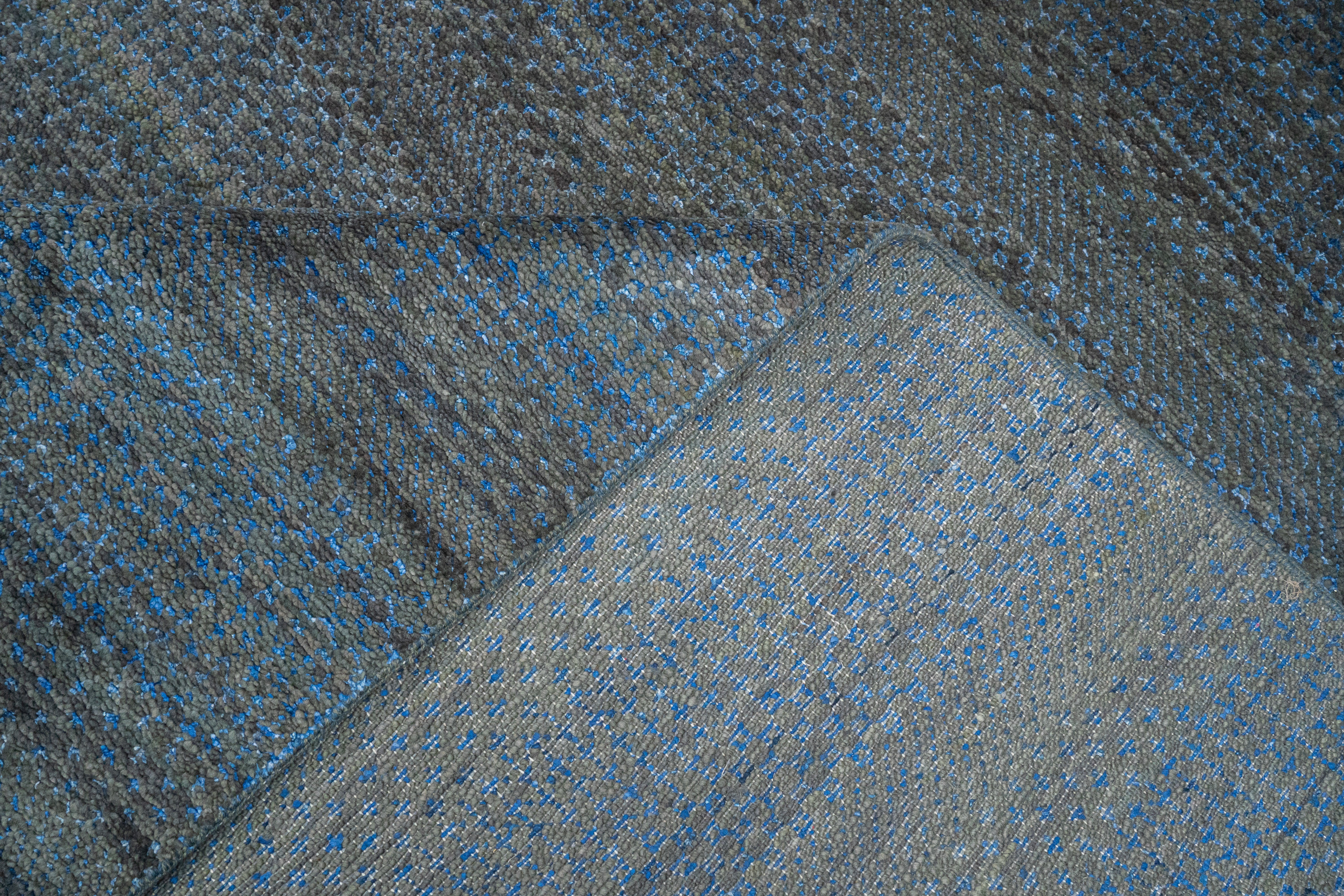 Handknotted Carpet, DIA- 2978 MCN, Denim Blue & Black