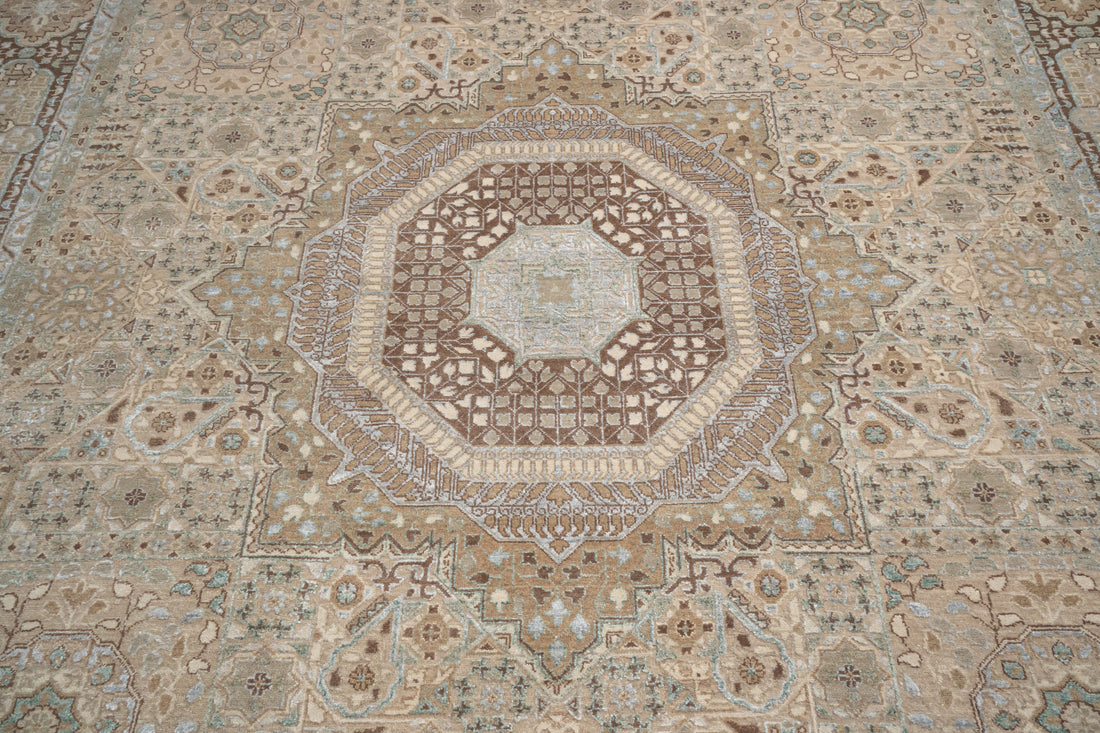 Handknotted Modern Carpets DIA- 30 MAMLUK Pale Taupe, Xanadu & Mud Gray