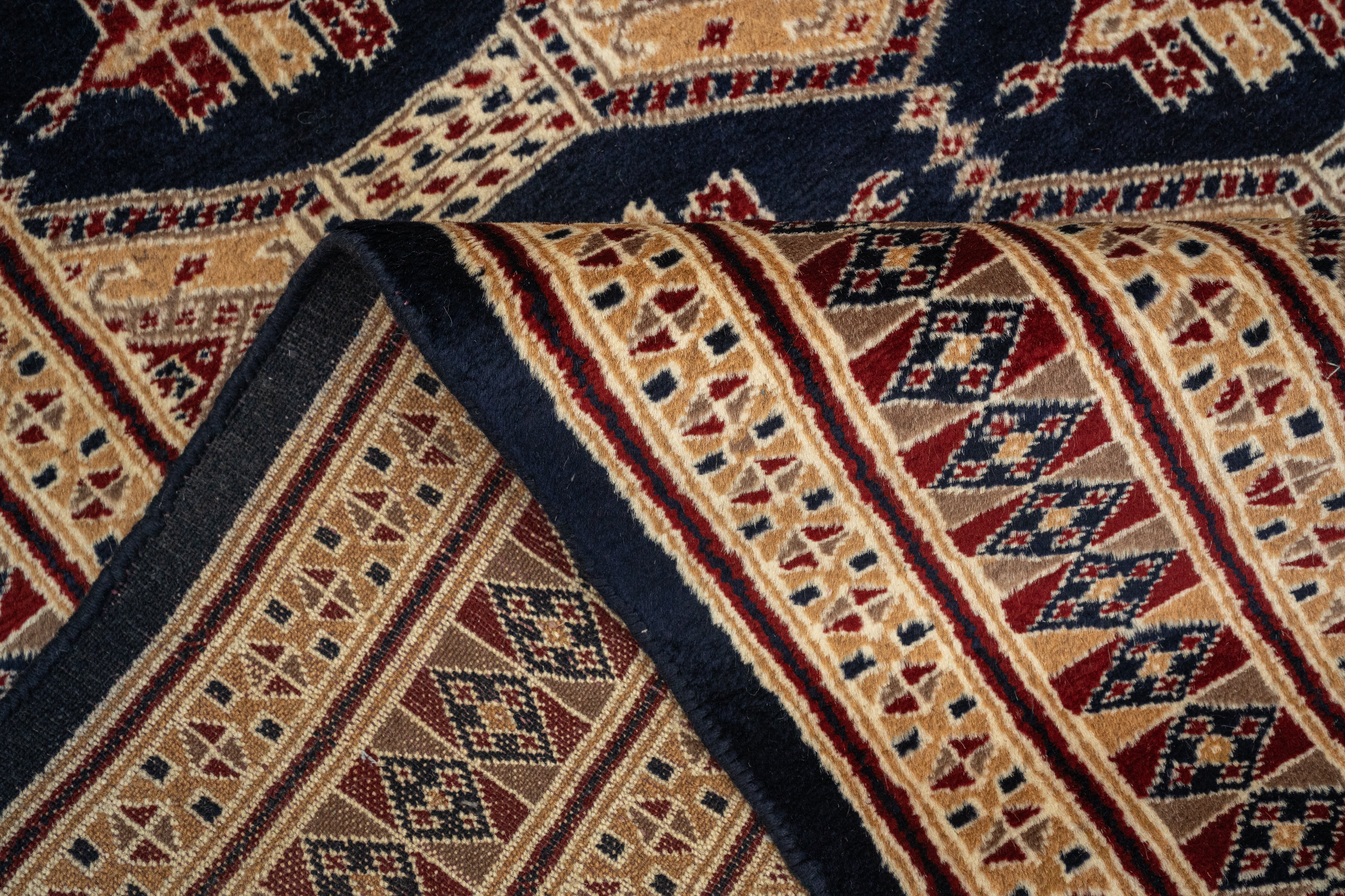 Handknotted Modern Carpet DIA- 304