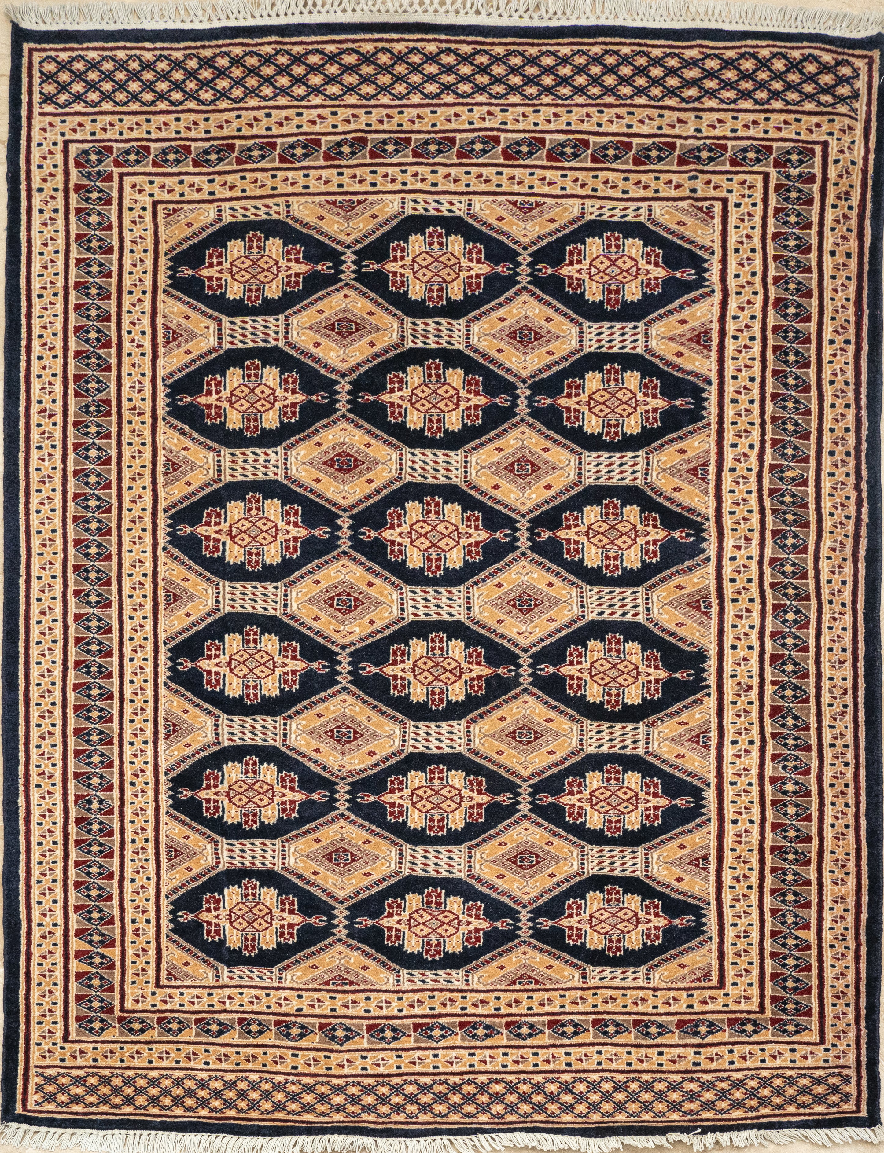 Handknotted Modern Carpet DIA- 304