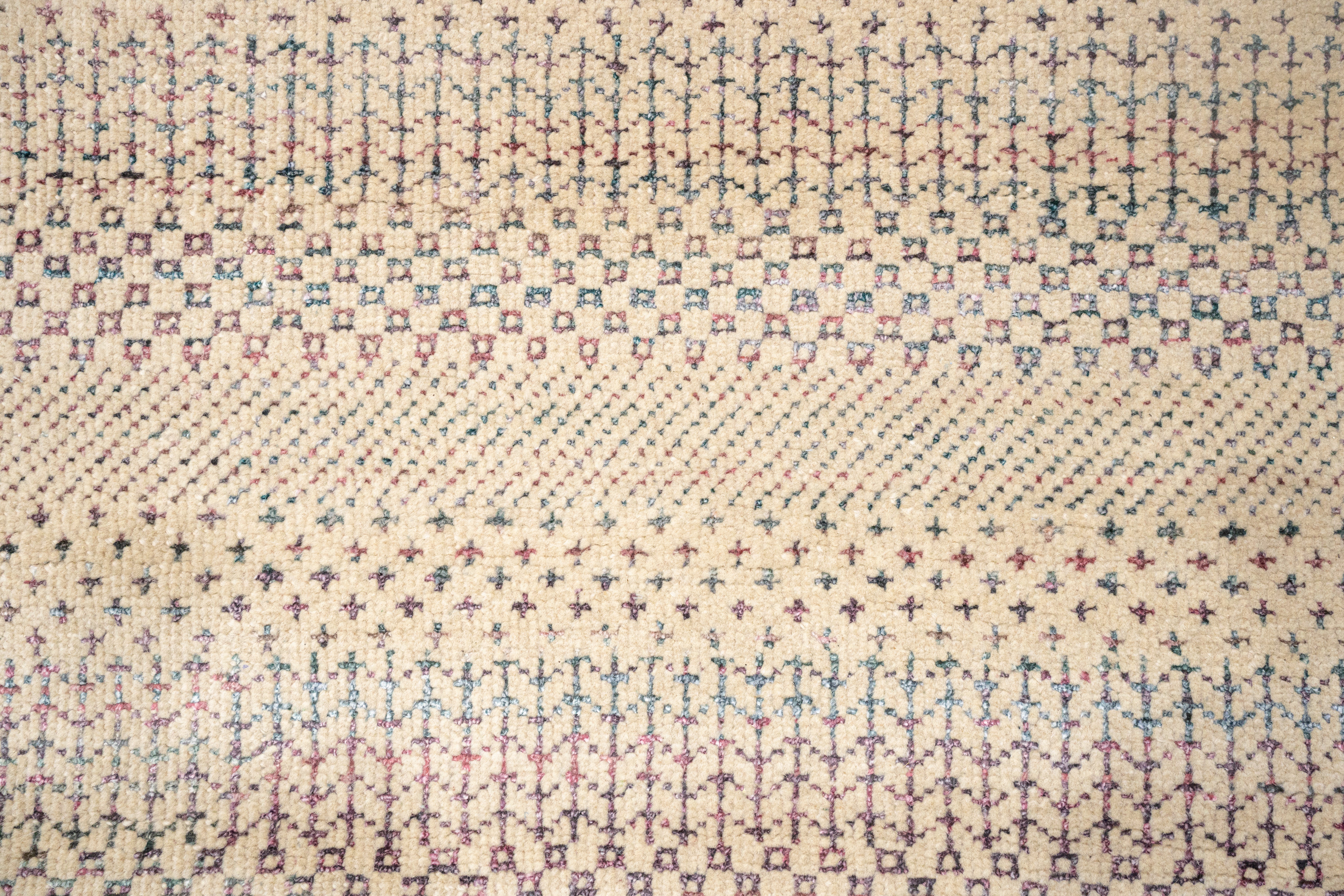 Handknotted Carpet, DIA- 3046 MCN, Natural & Multi