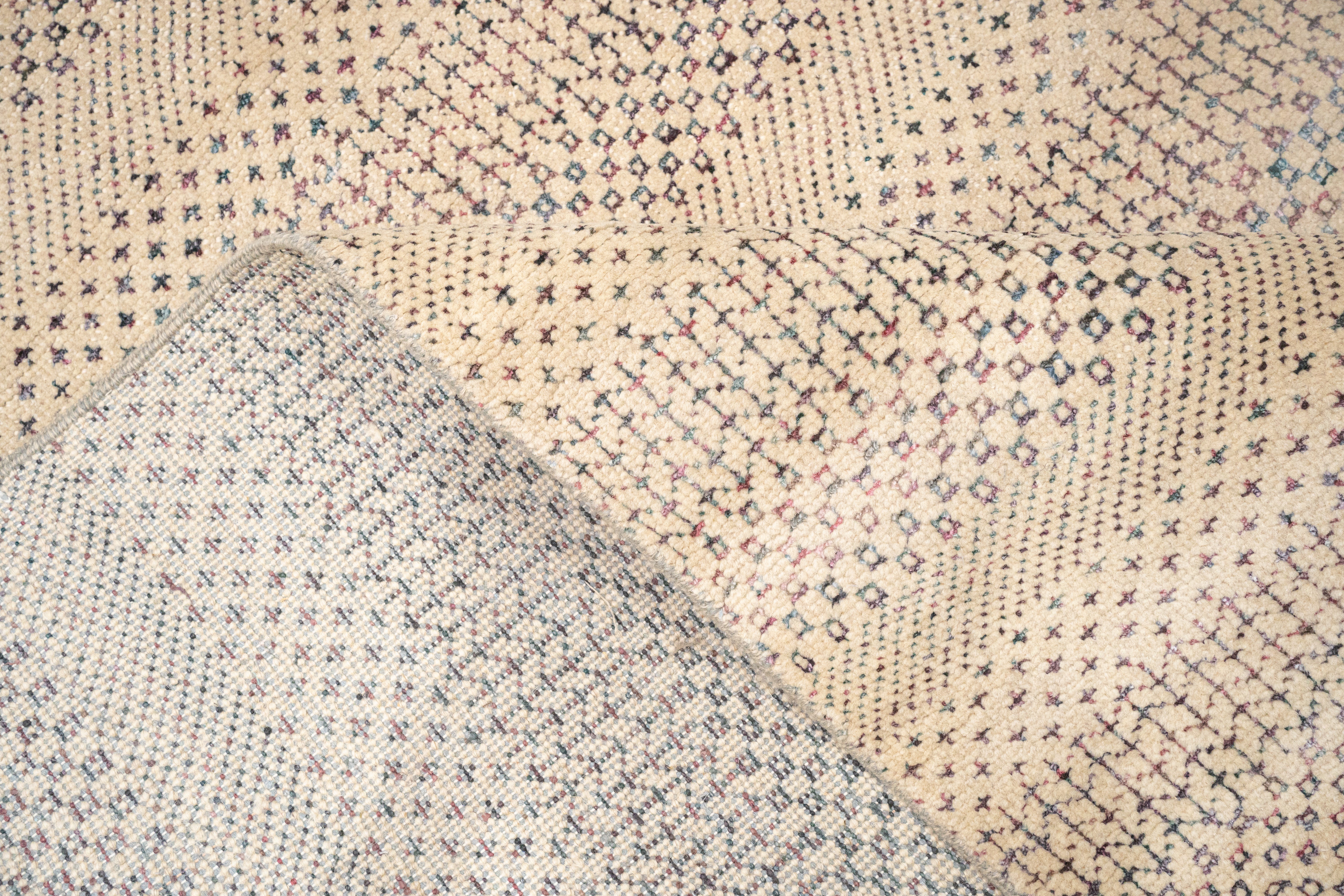 Handknotted Carpet, DIA- 3046 MCN, Natural & Multi