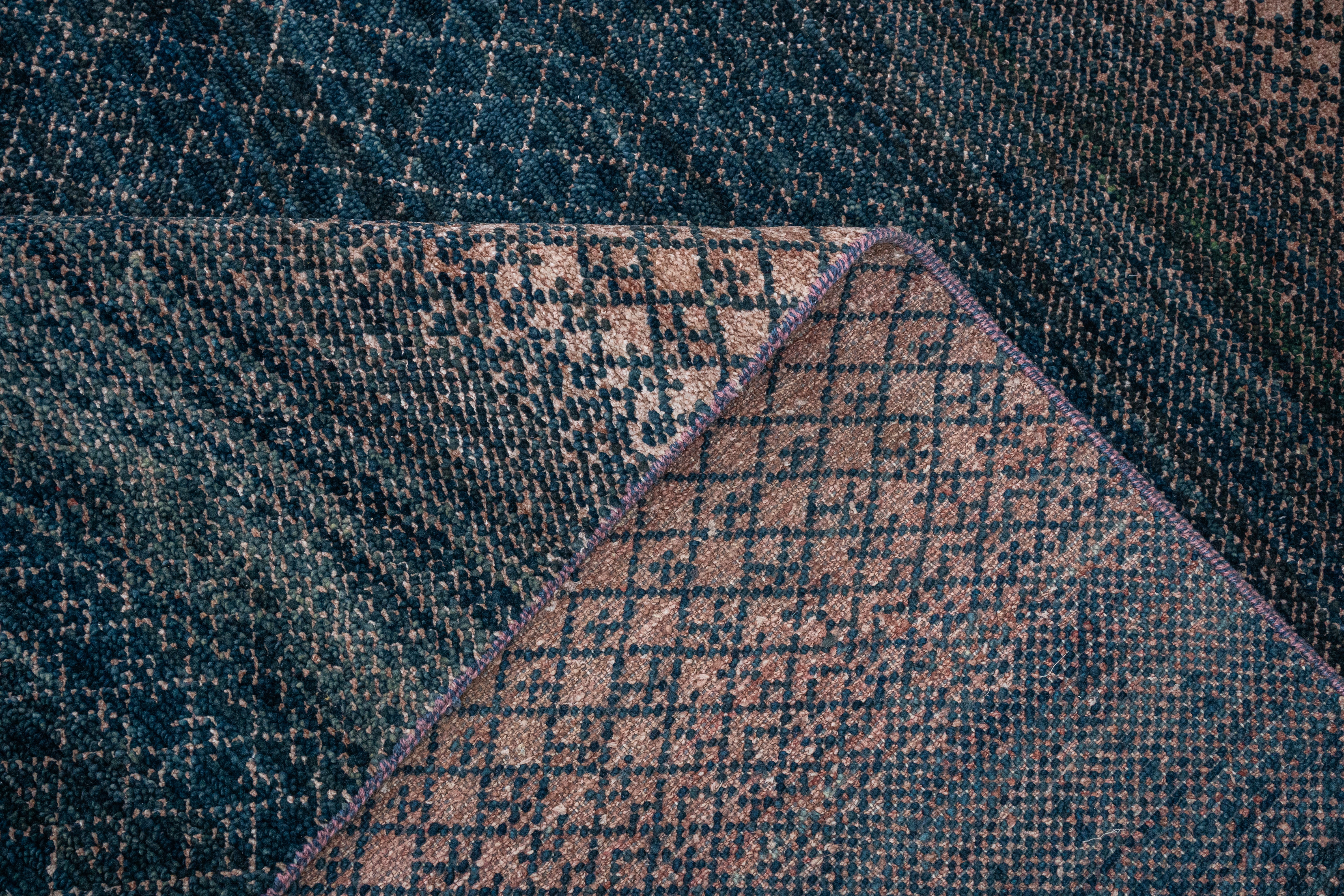 Handknotted Carpet, DIA- 307 DCM, Police Blue & Copper