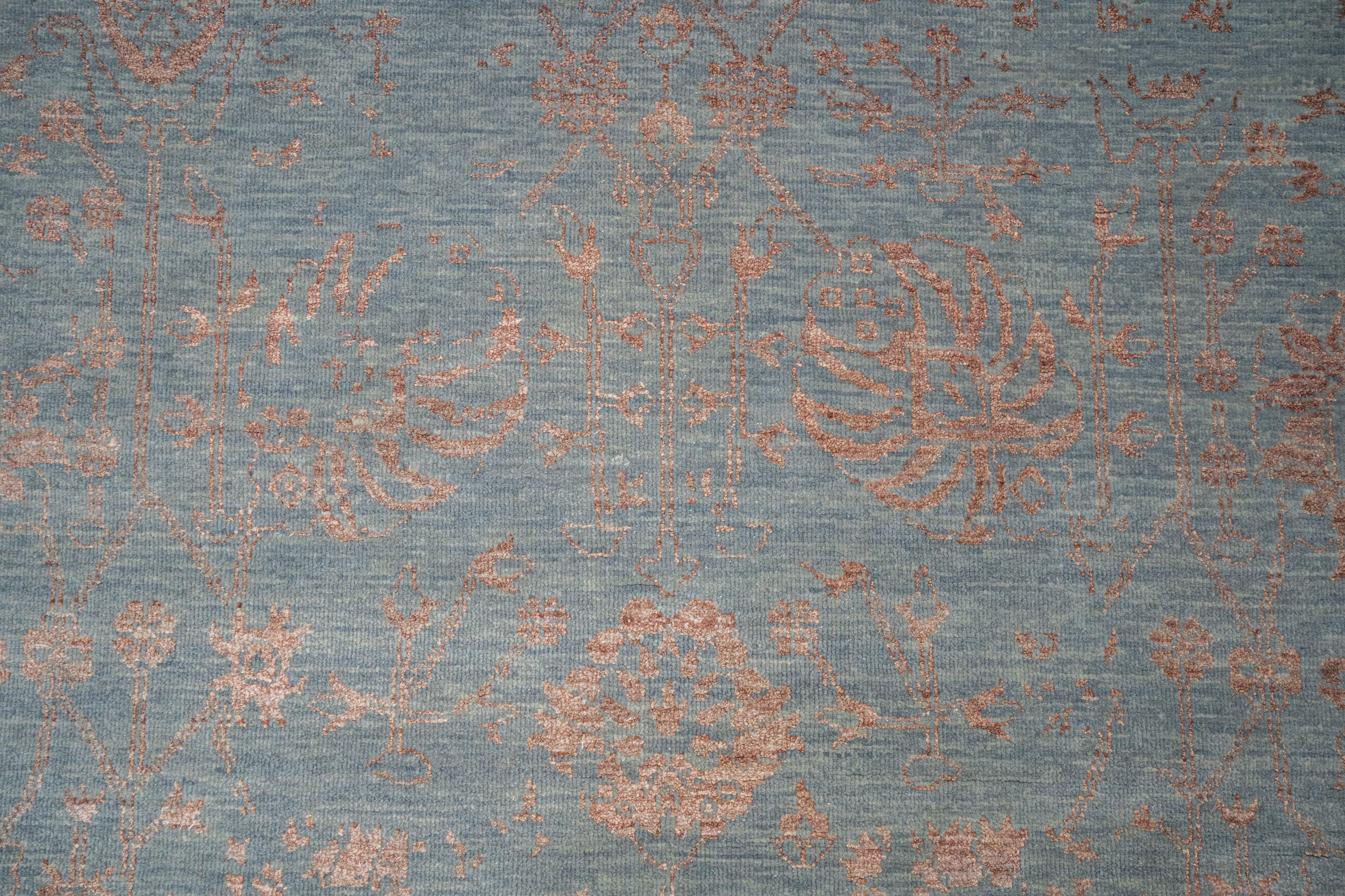 Handknotted Modern Carpet DIA- 319 VASE 3