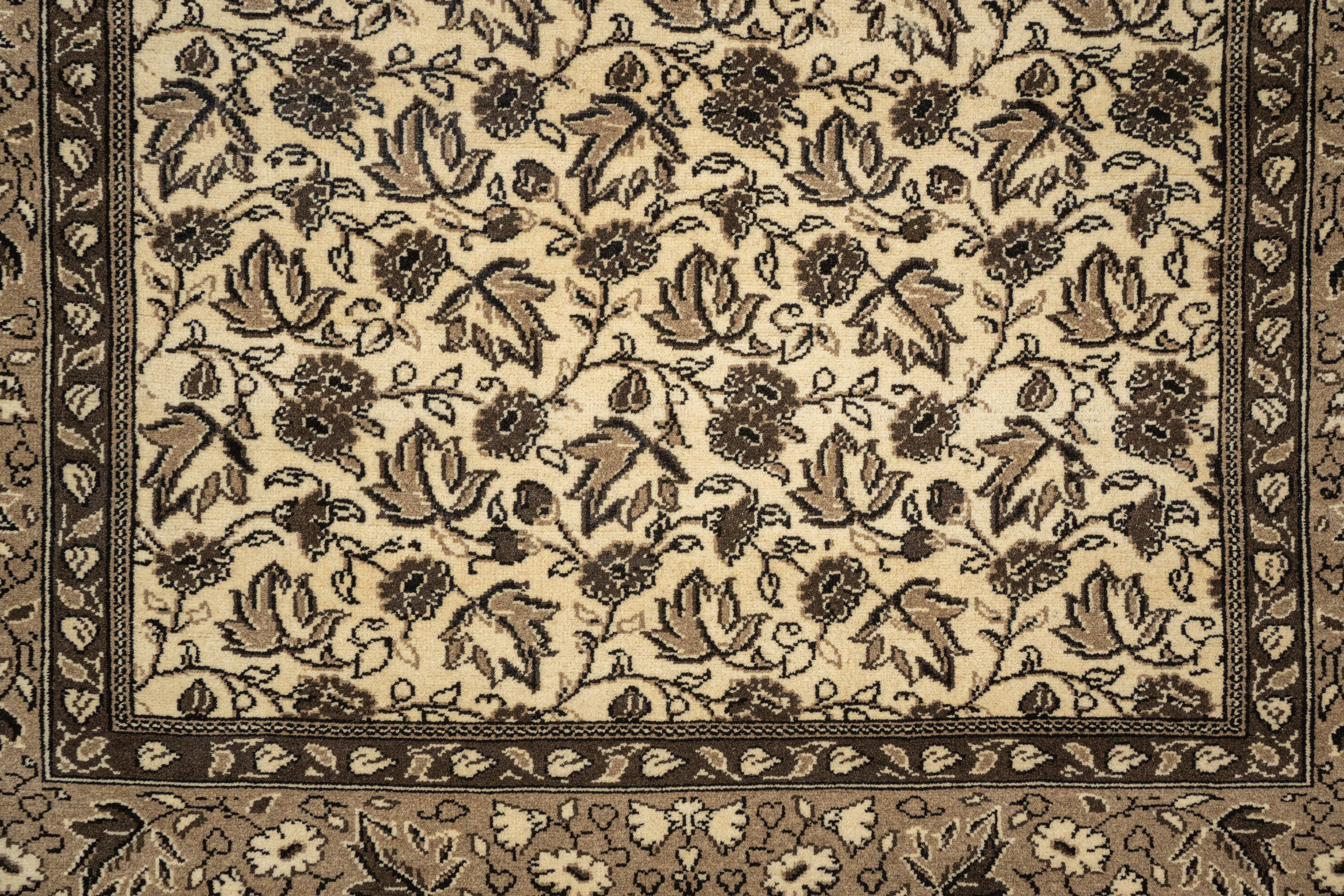 Handknotted Modern Carpet DIA- 33
