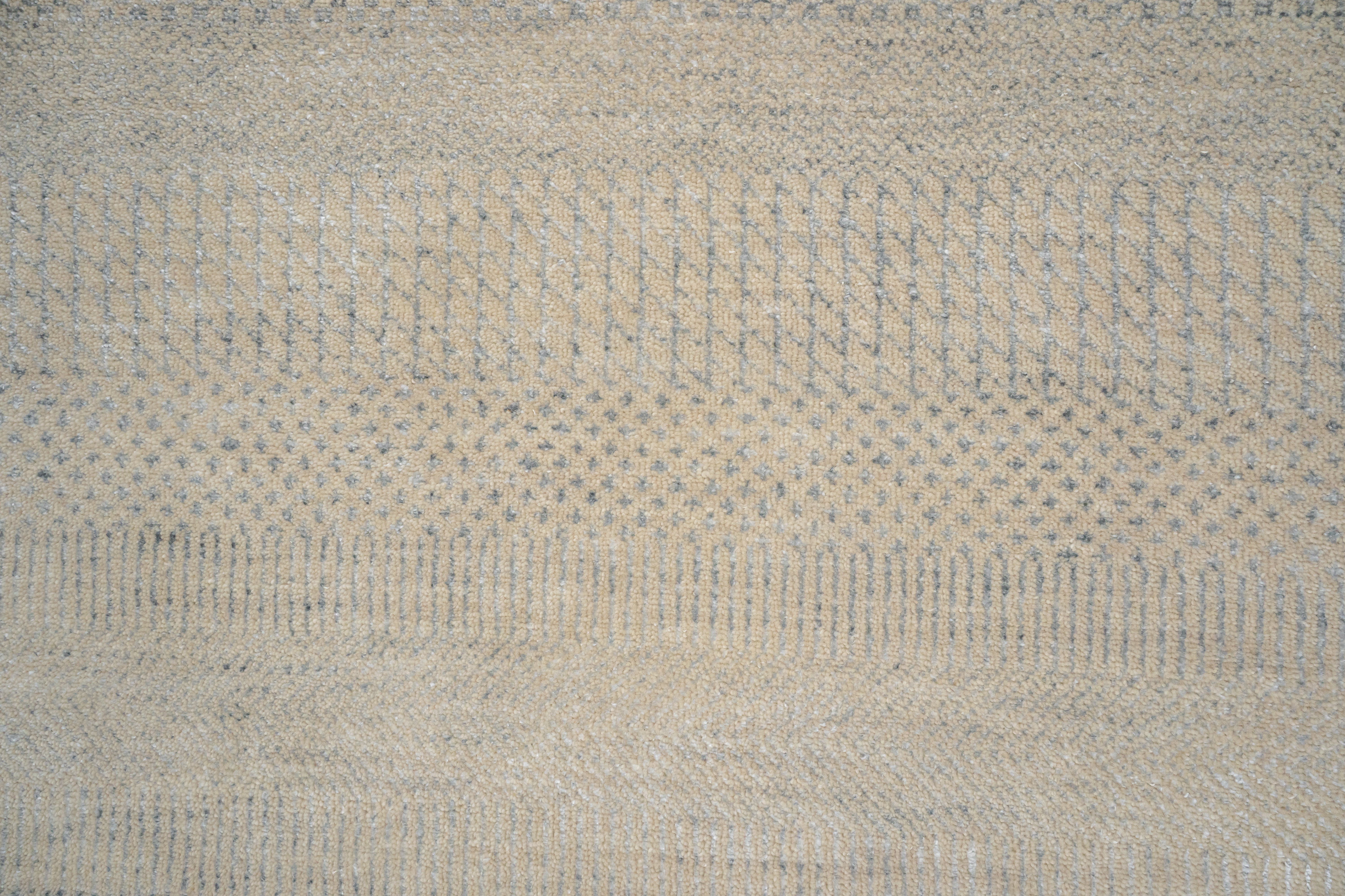 Handknotted Rug  DIA- 33 MCN Pastel Ivory & Spanish Gray
