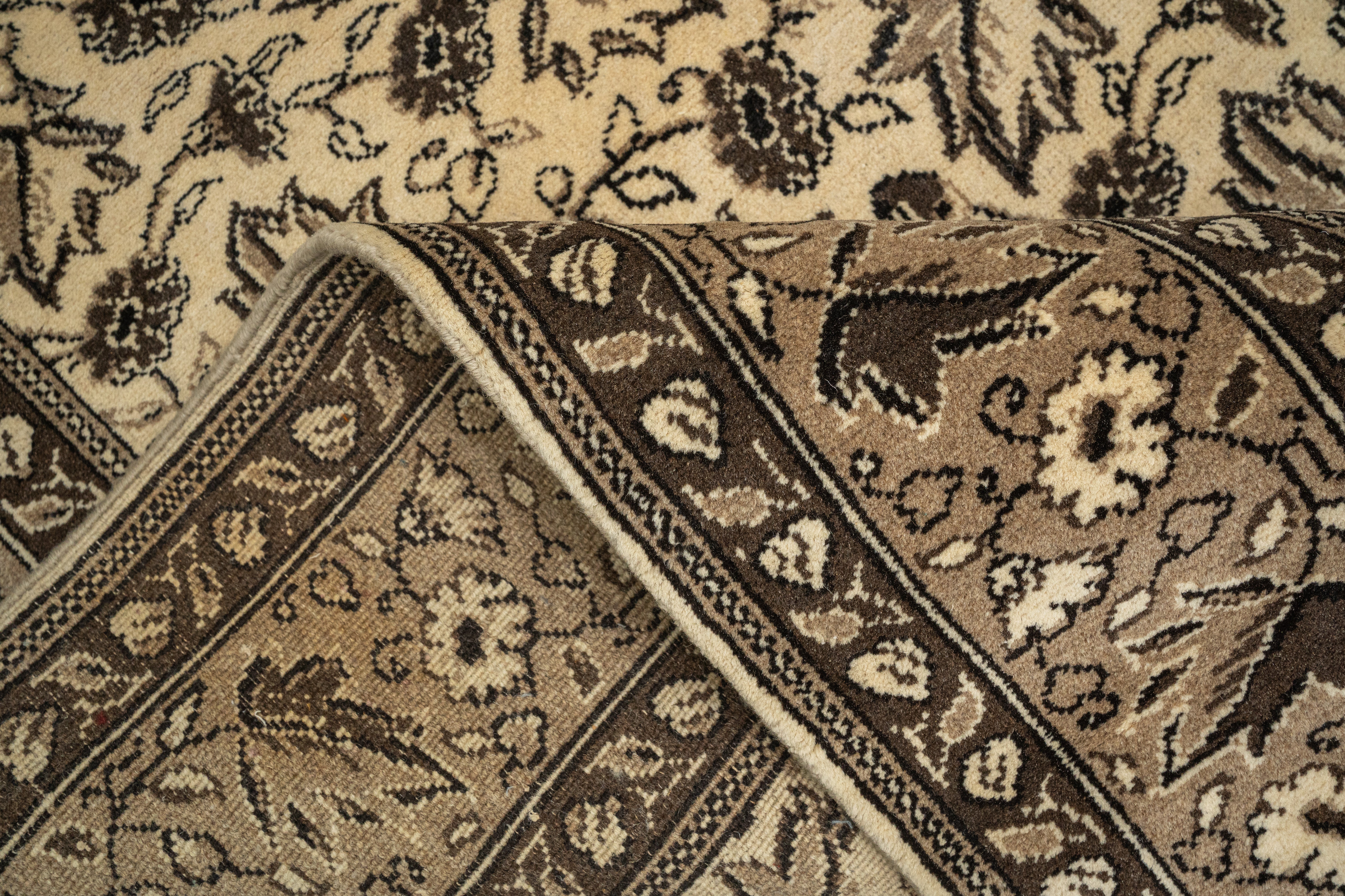 Handknotted Modern Carpet DIA- 33