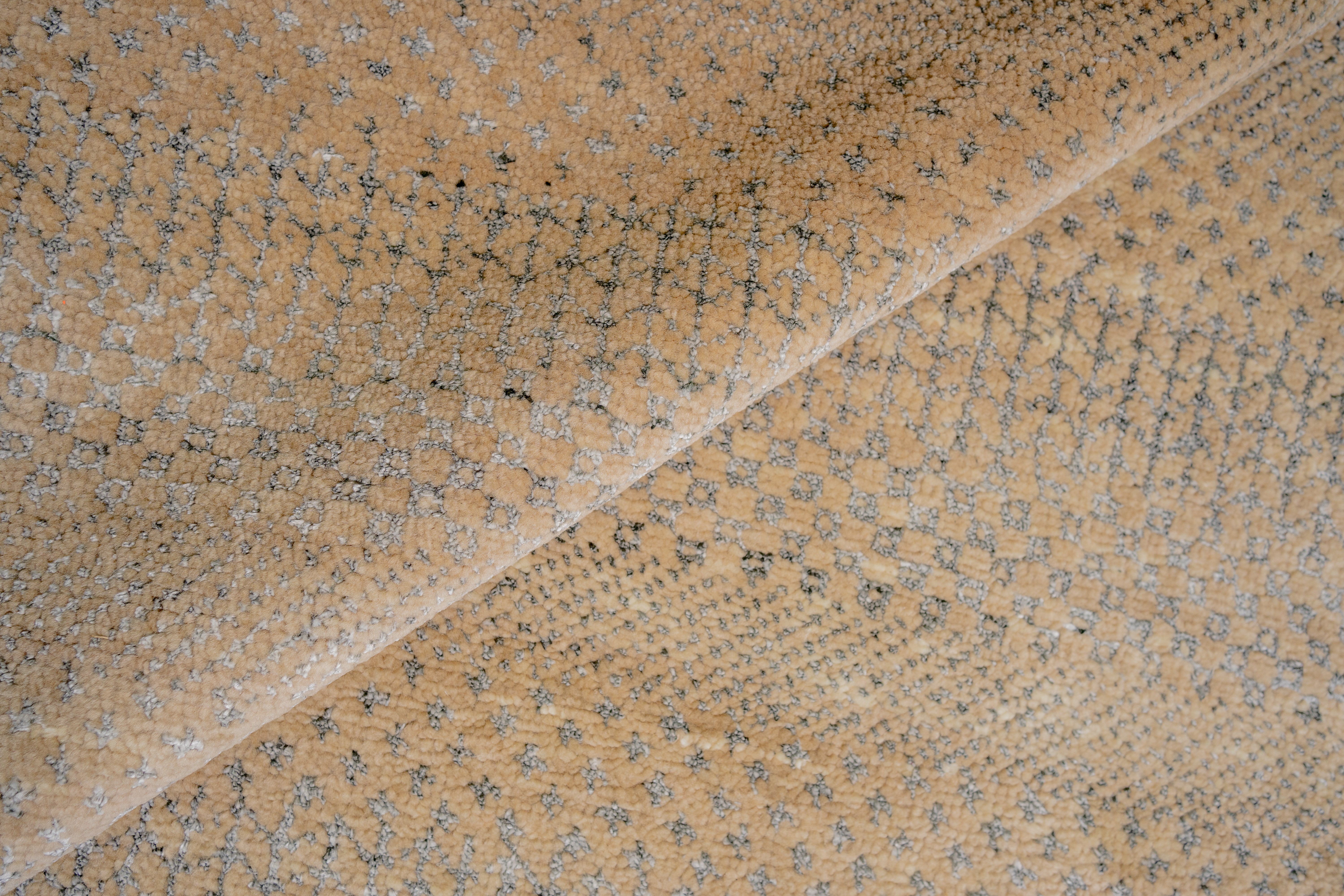 Handknotted Carpet DIA- 3317 MCN